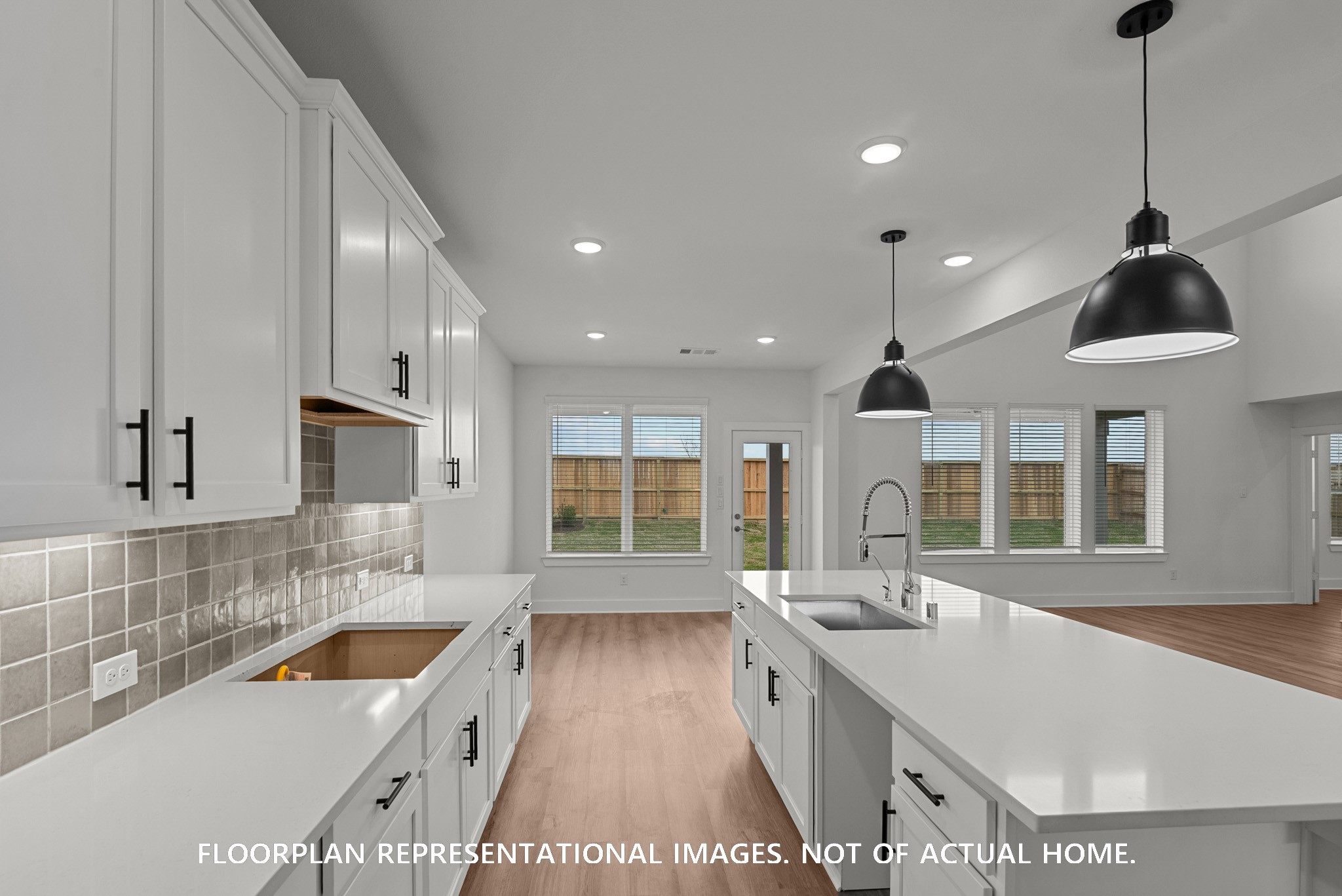 467 6th Street Property Photo 7