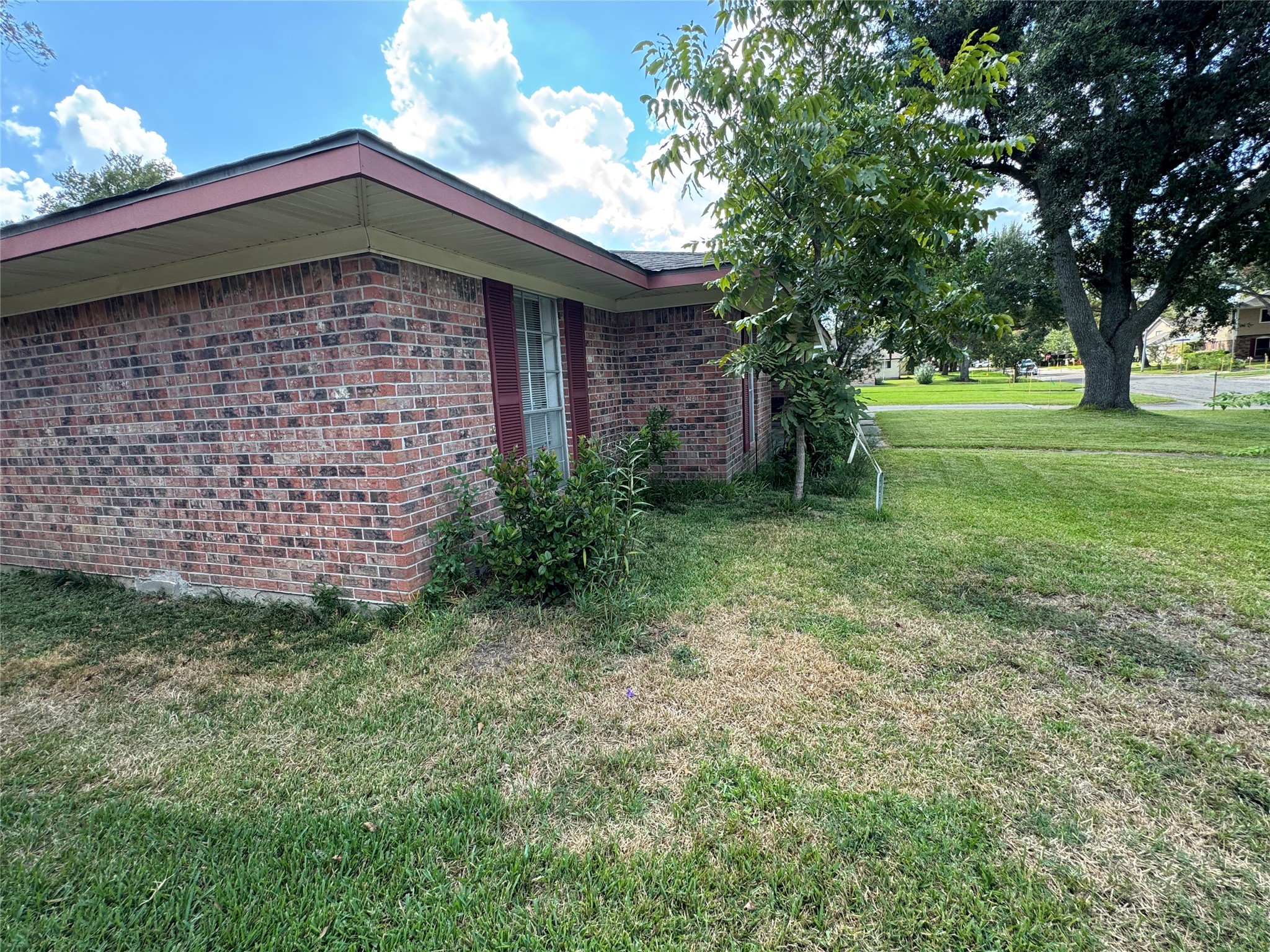 1801 Mulberry Drive Property Photo 5