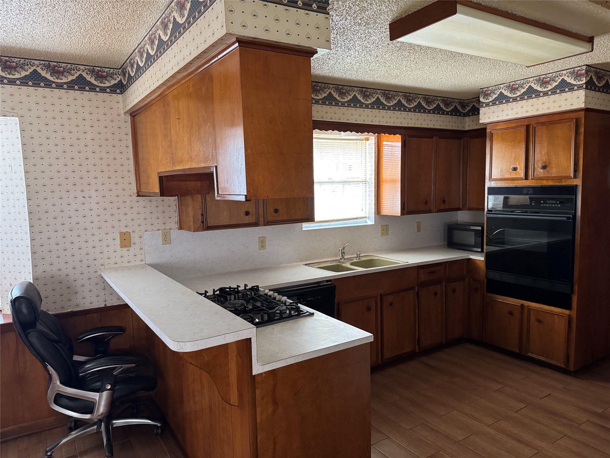 1801 Mulberry Drive Property Photo 9