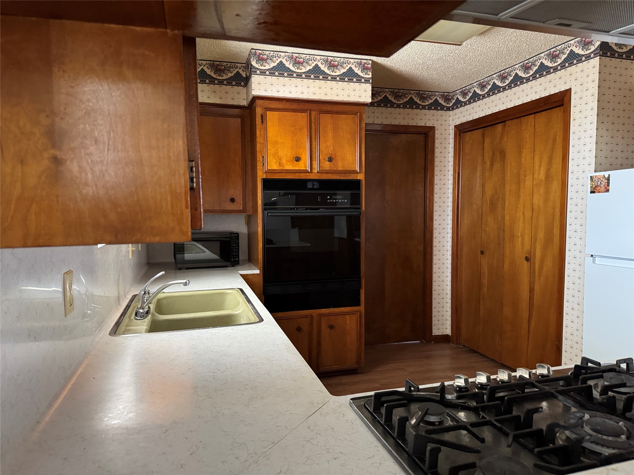 1801 Mulberry Drive Property Photo 12