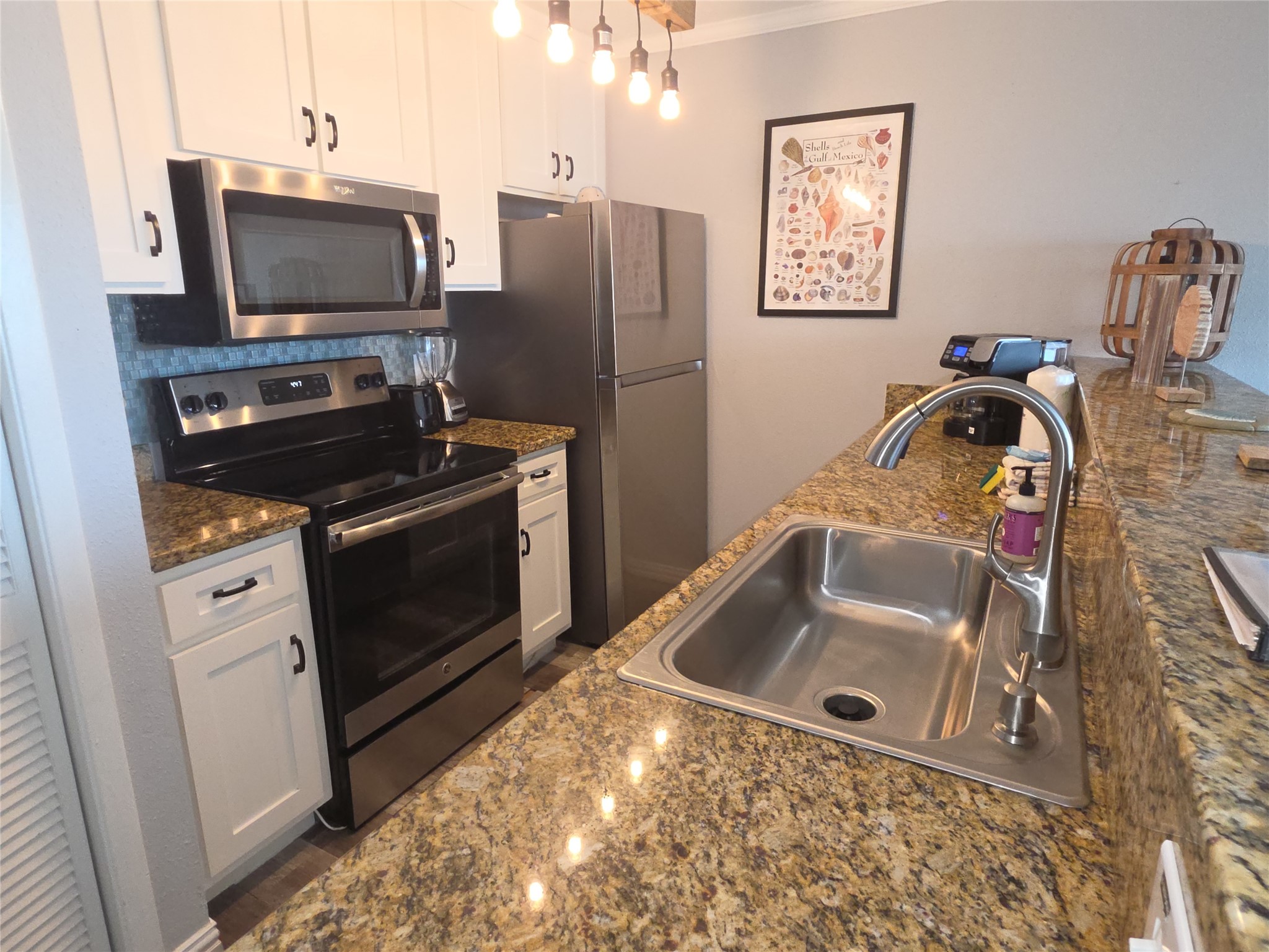9520 Seawall Boulevard 216 Property Photo 4