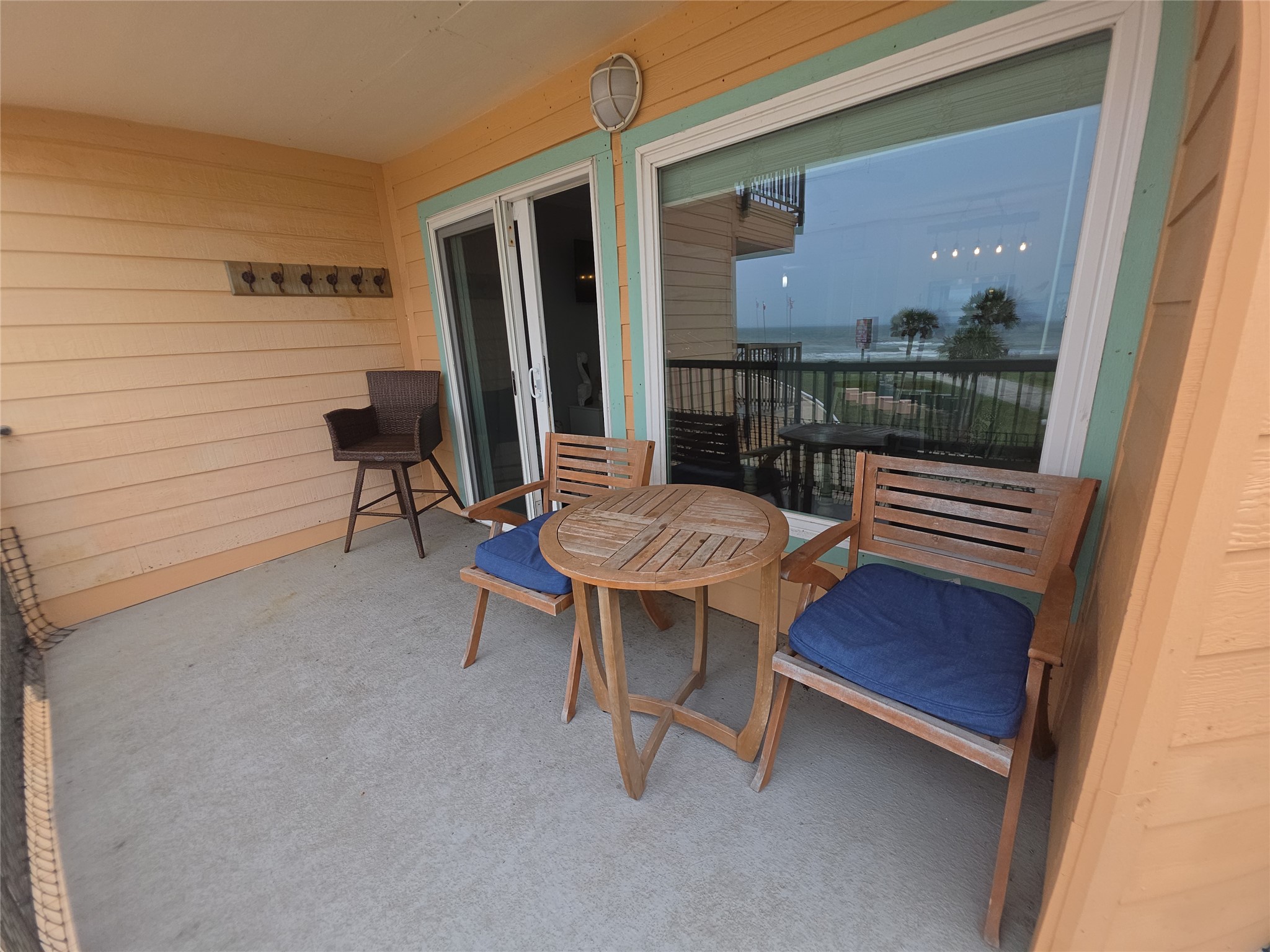 9520 Seawall Boulevard 216 Property Photo 7