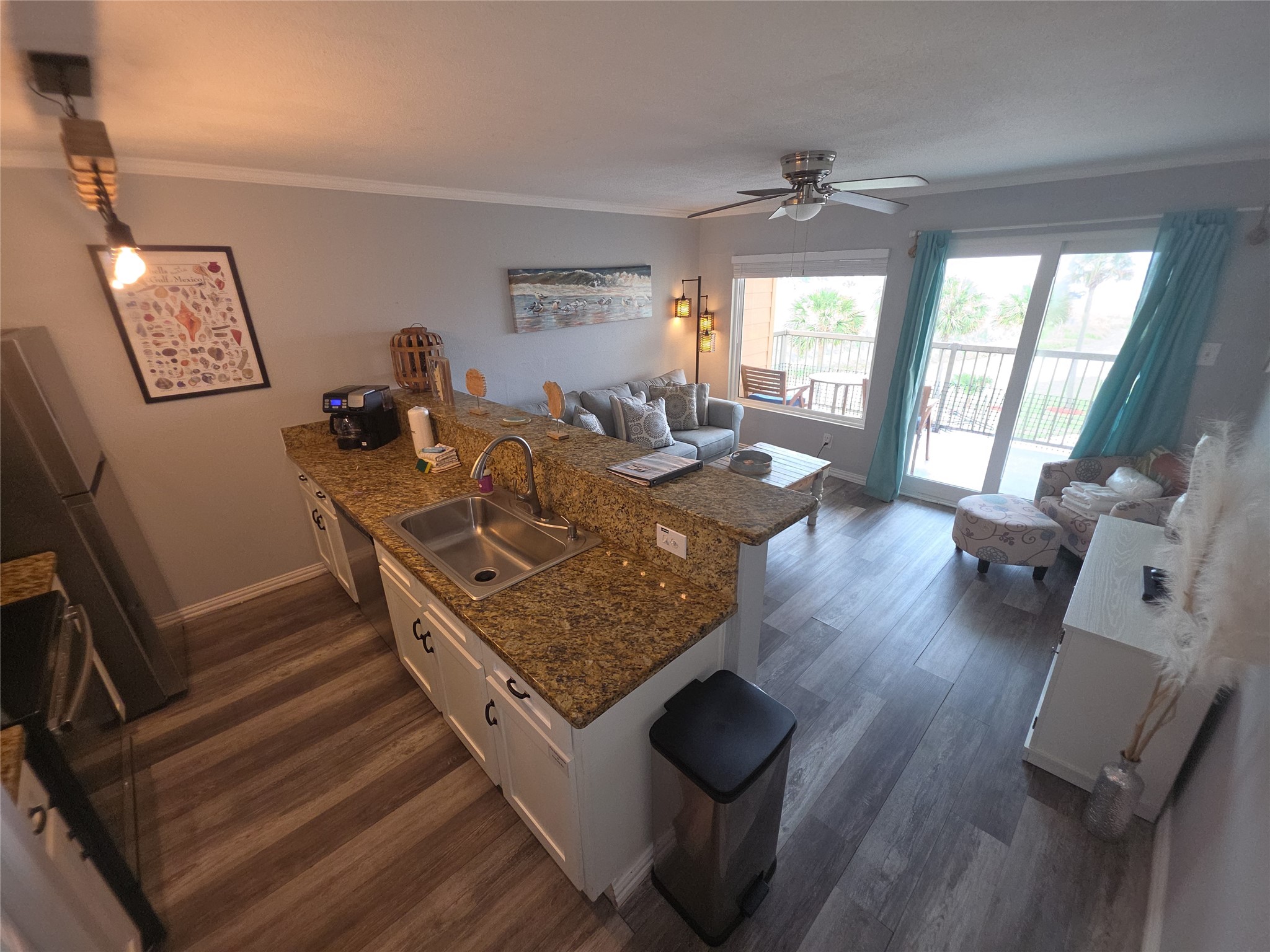 9520 Seawall Boulevard 216 Property Photo 11