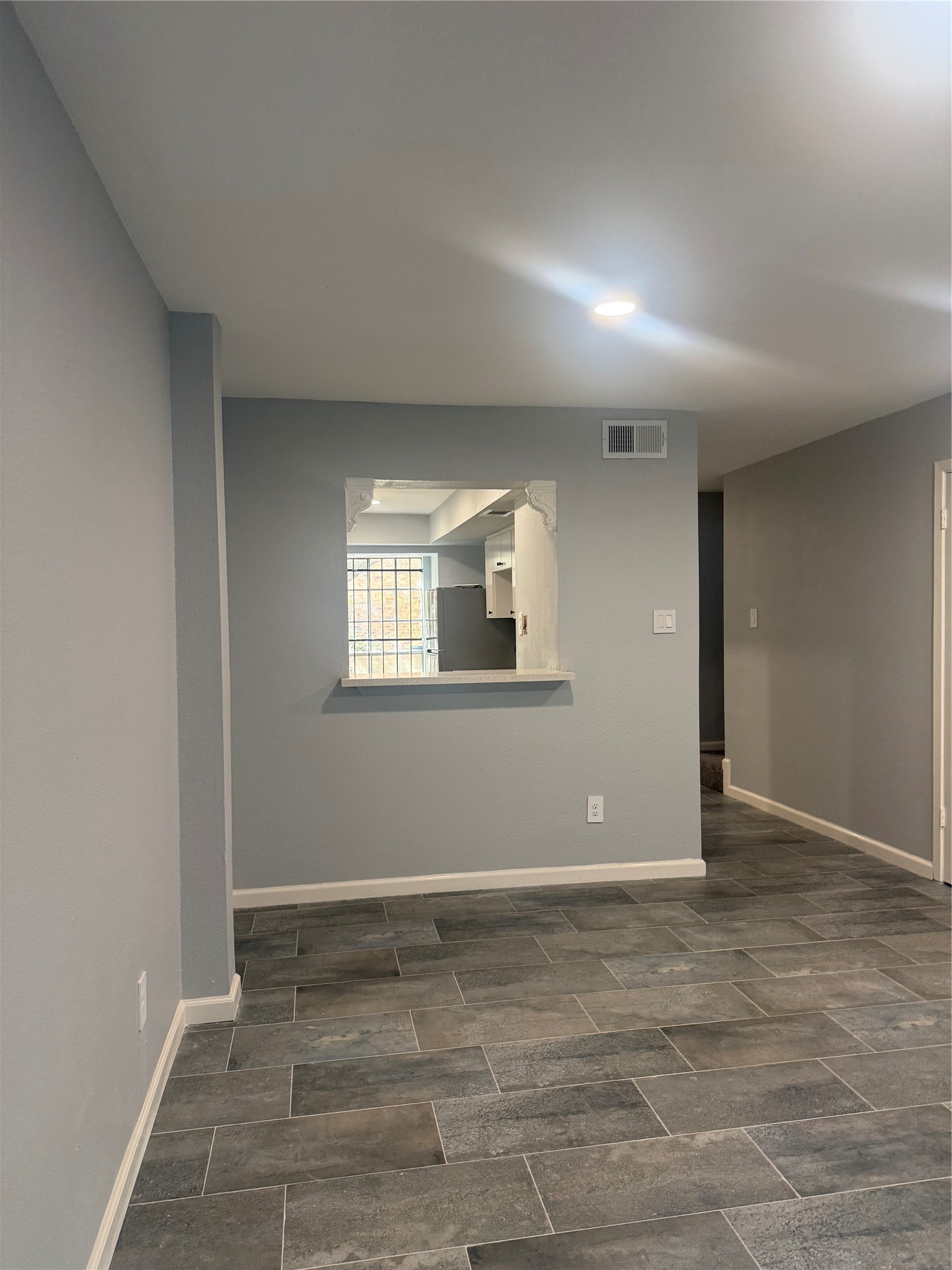 7930 Grove Ridge Drive Property Photo 11