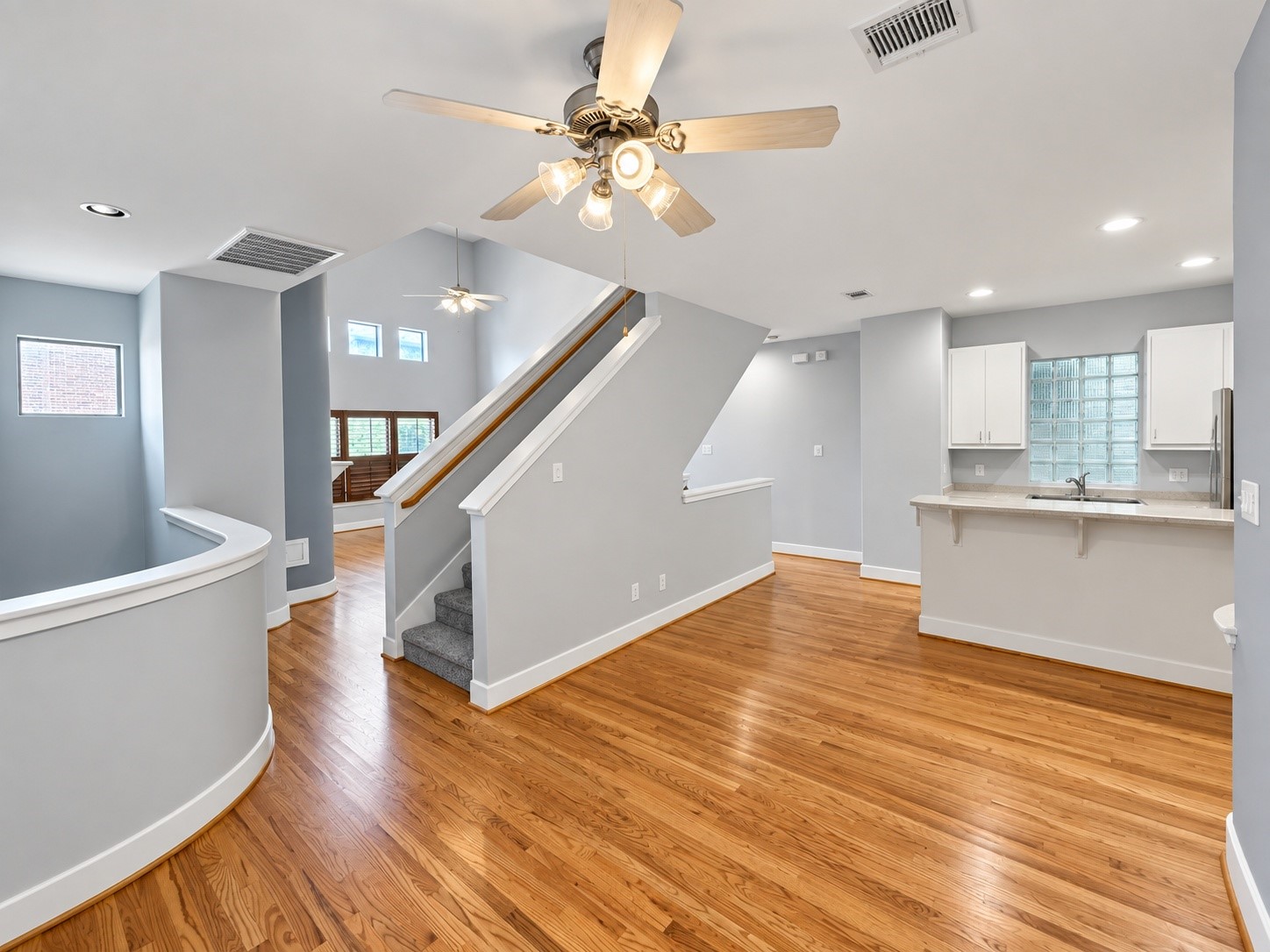 8624 Meadowcroft Drive Property Photo 6