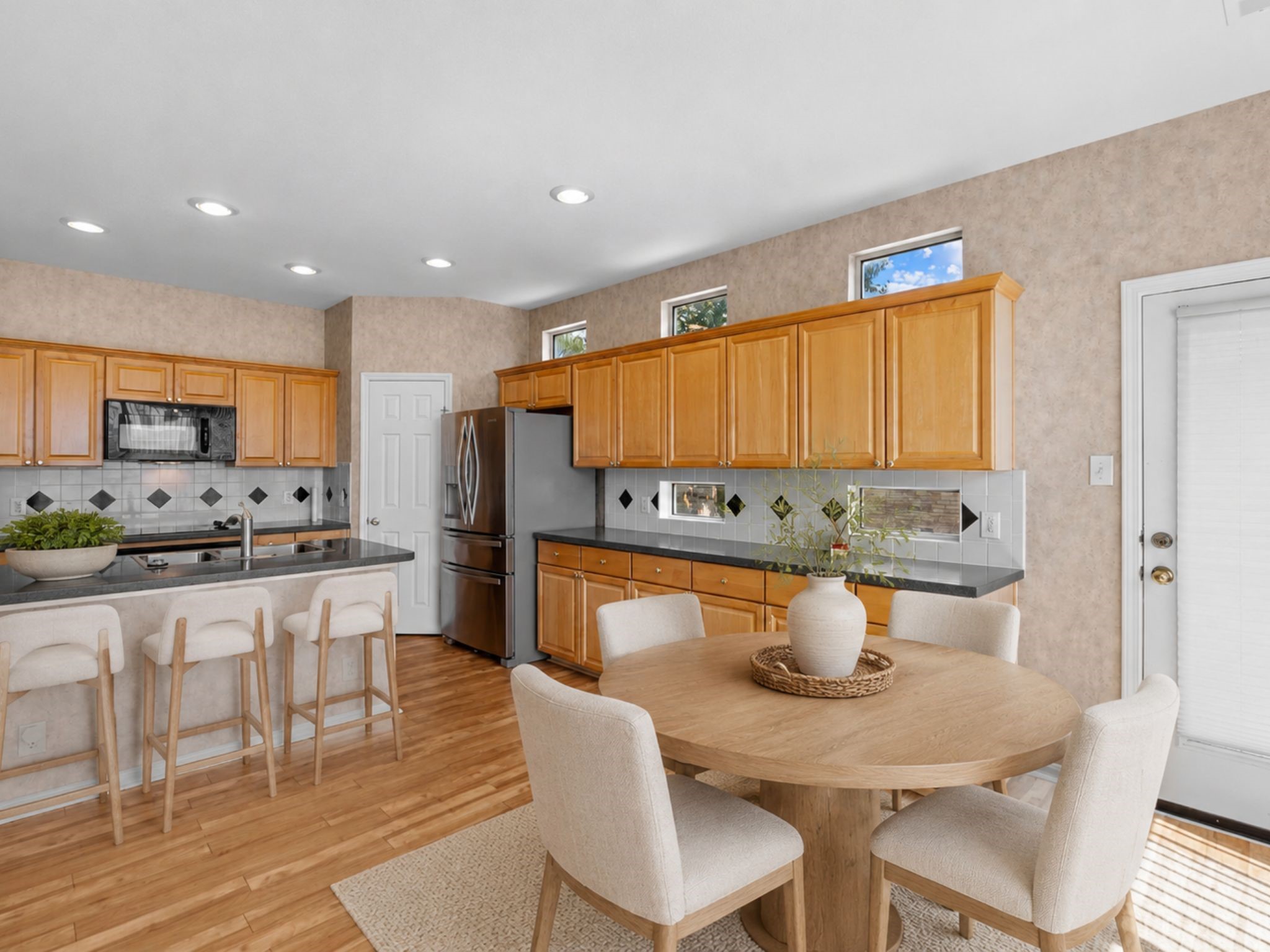 7807 Glenn Cliff Drive Property Photo 10