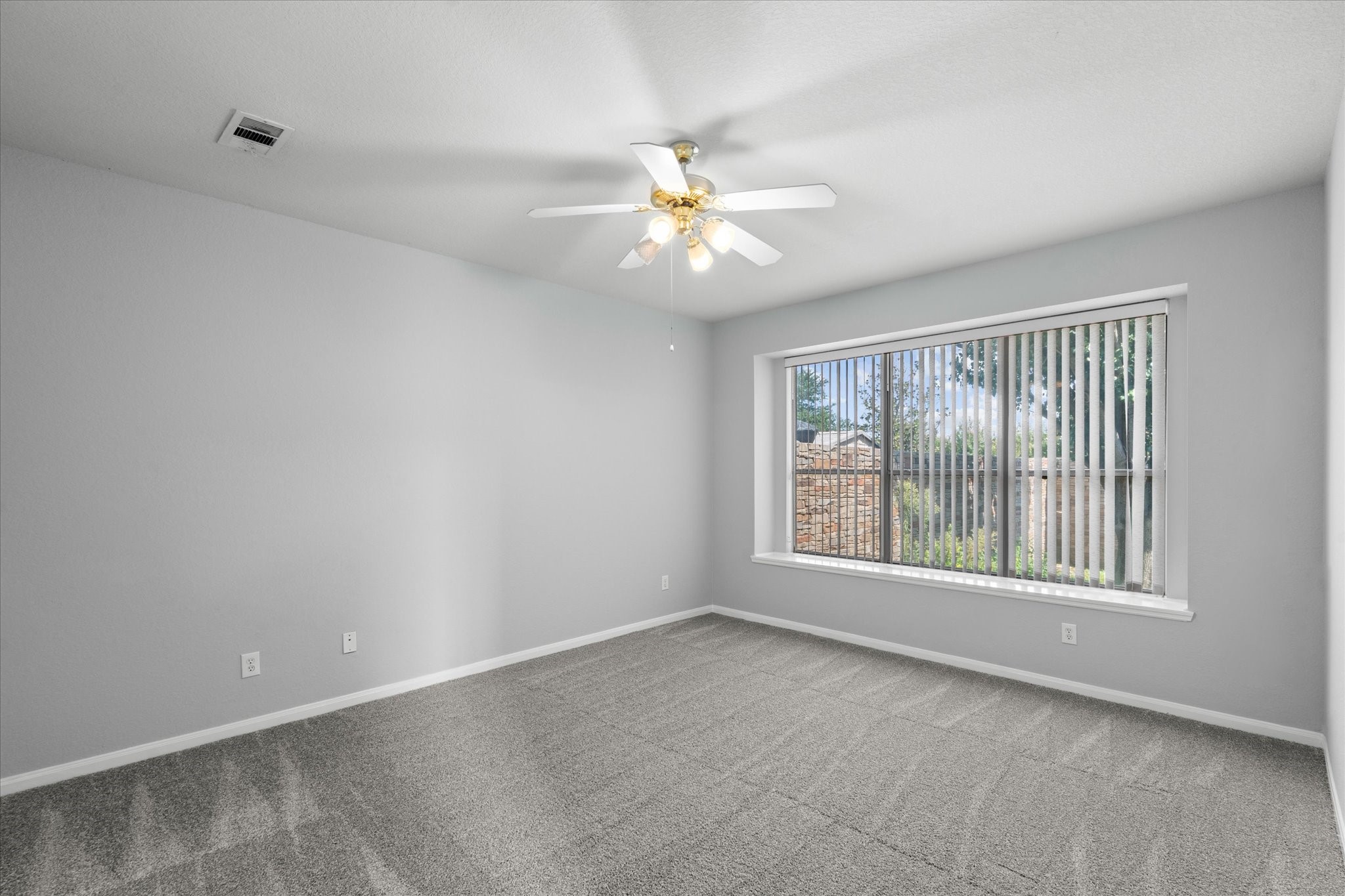 7807 Glenn Cliff Drive Property Photo 14