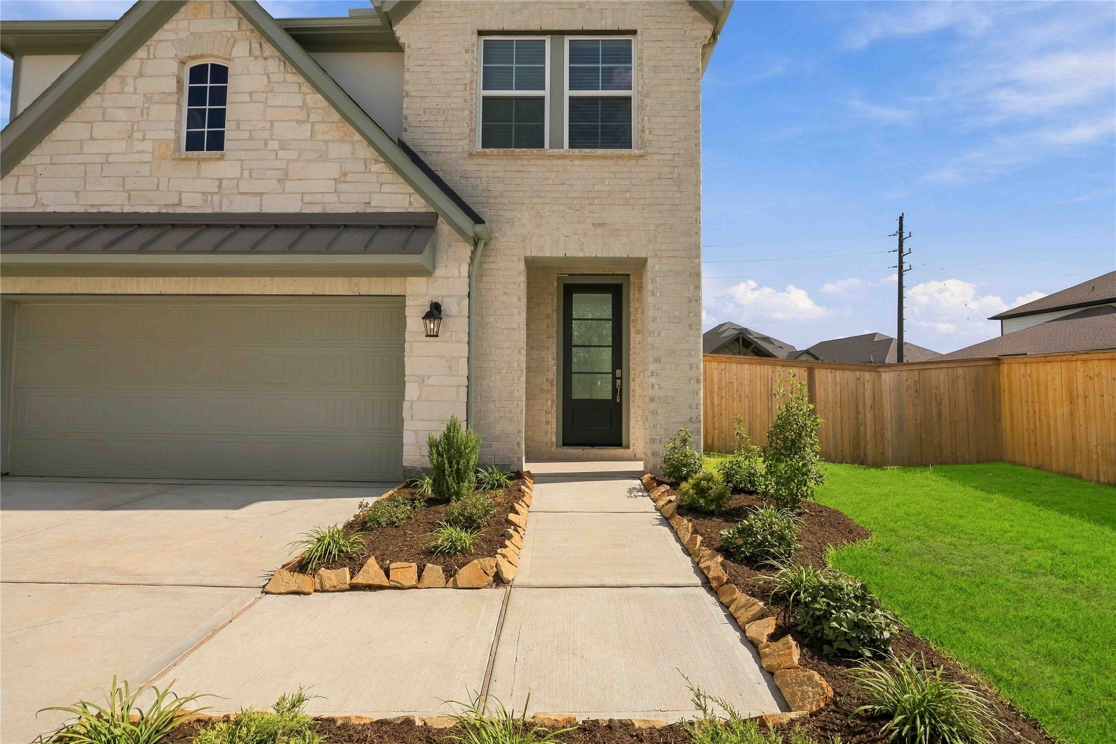 6223 Coyote Glade Drive Property Photo 3