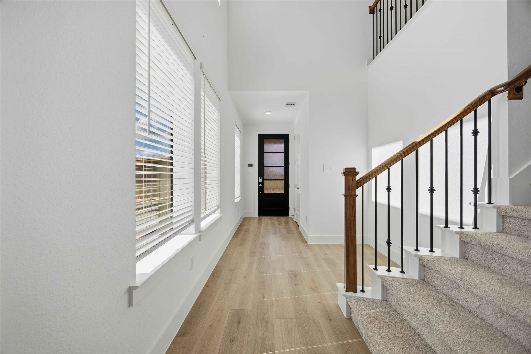 6223 Coyote Glade Drive Property Photo 4