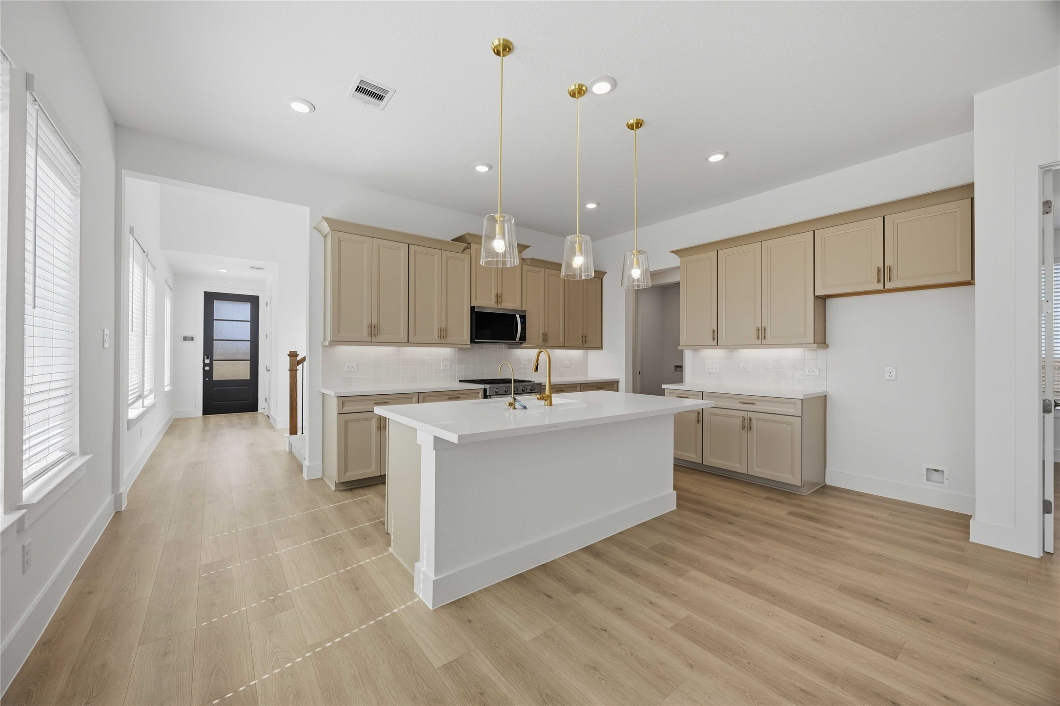 6223 Coyote Glade Drive Property Photo 10