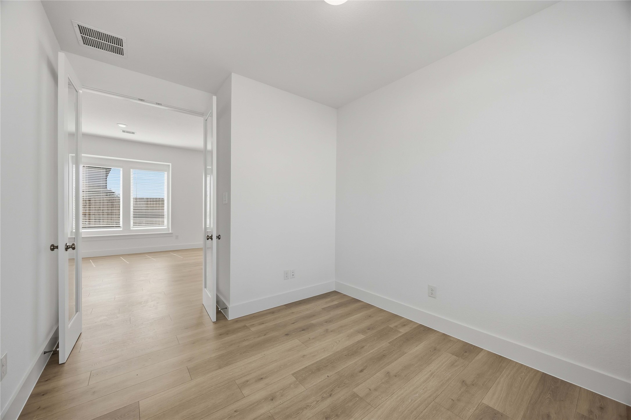 6223 Coyote Glade Drive Property Photo 16