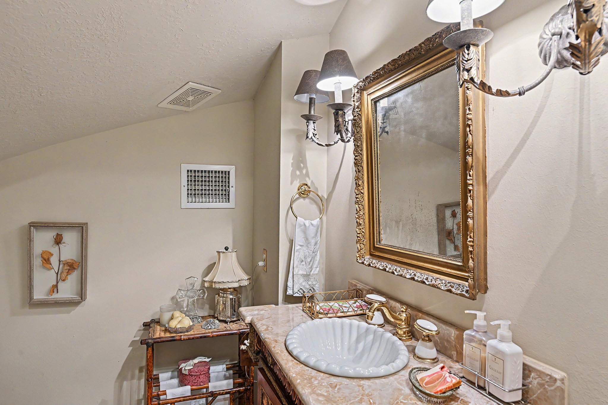 69 Wynden Oaks Drive Property Photo 14