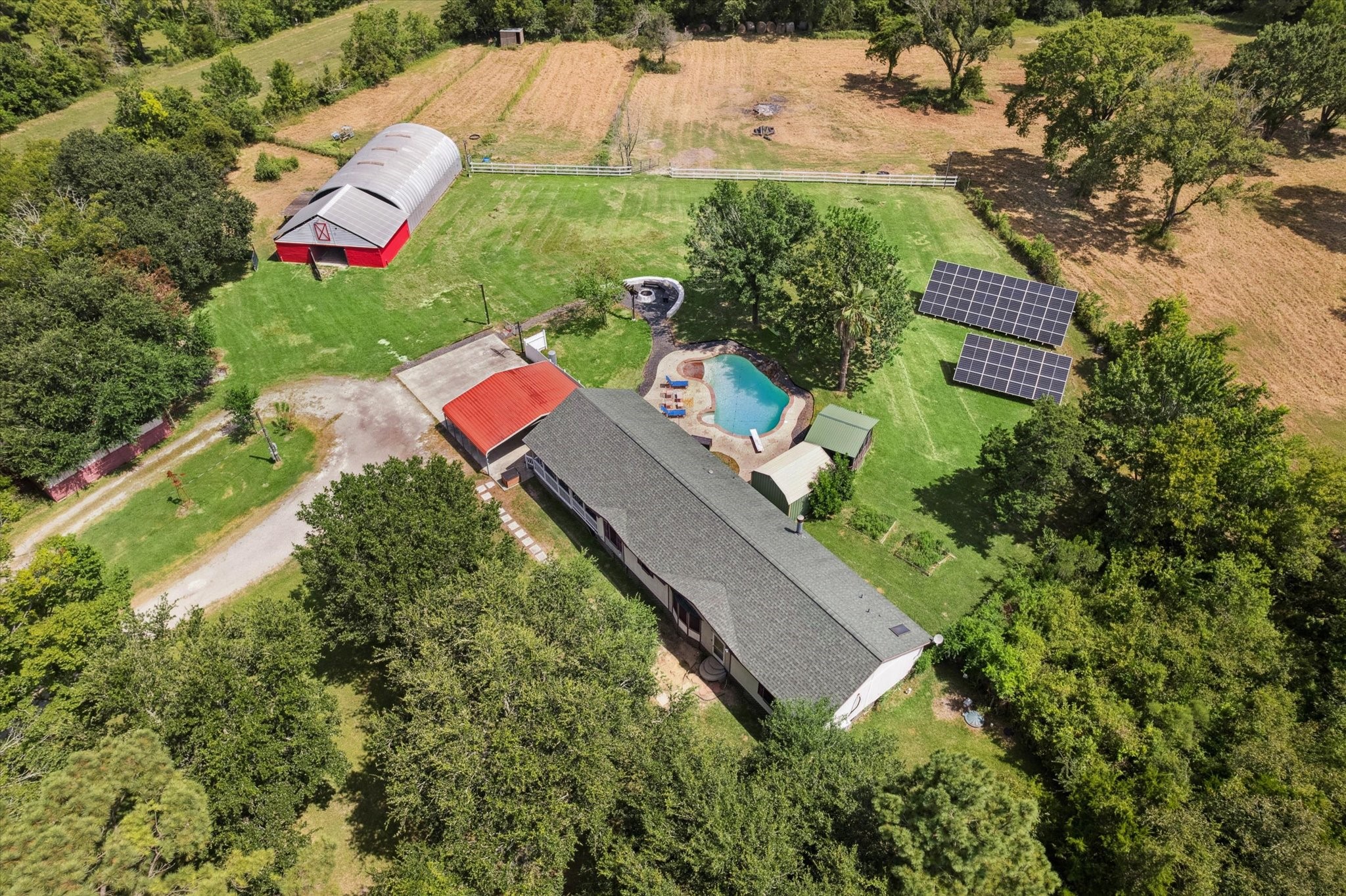 905 E Archer Road Property Photo 1