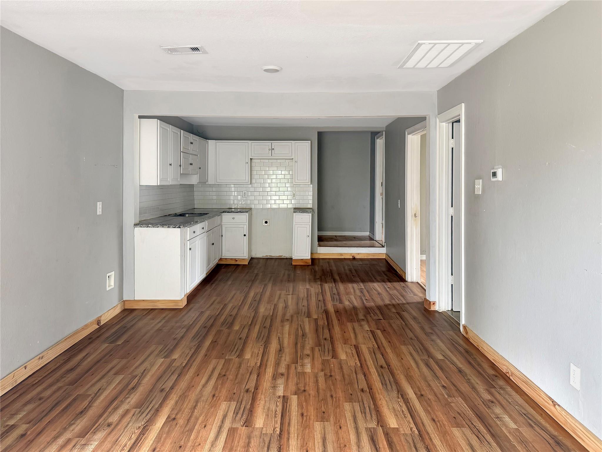 6931 Weaver Road Property Photo 5