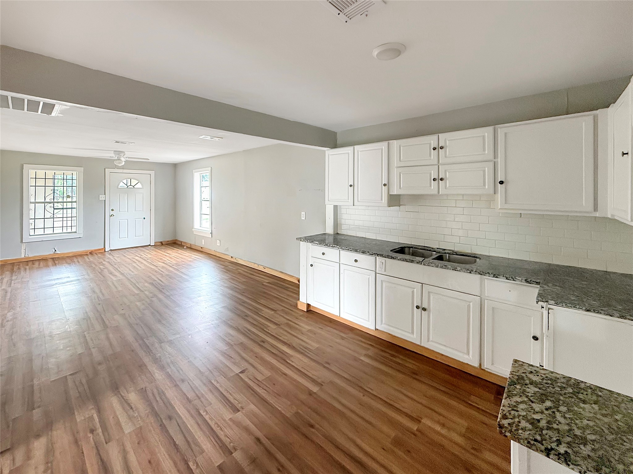 6931 Weaver Road Property Photo 6