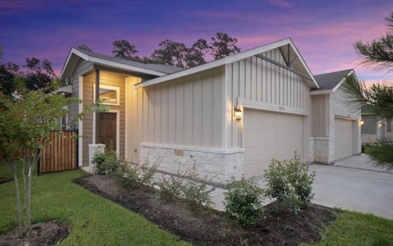 218 Oakcrest A Property Photo 1