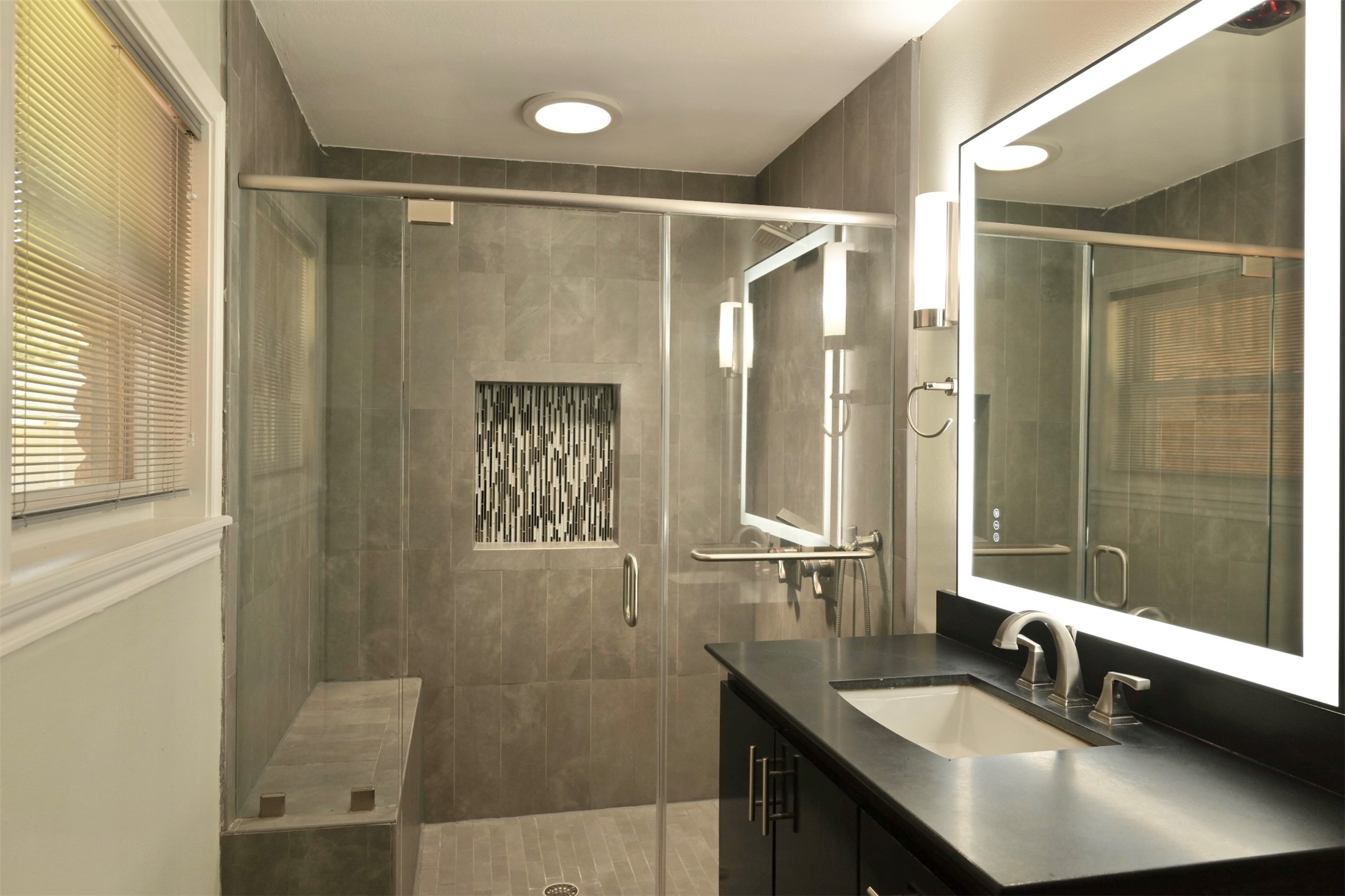 9810 Cliffwood Drive Property Photo 13