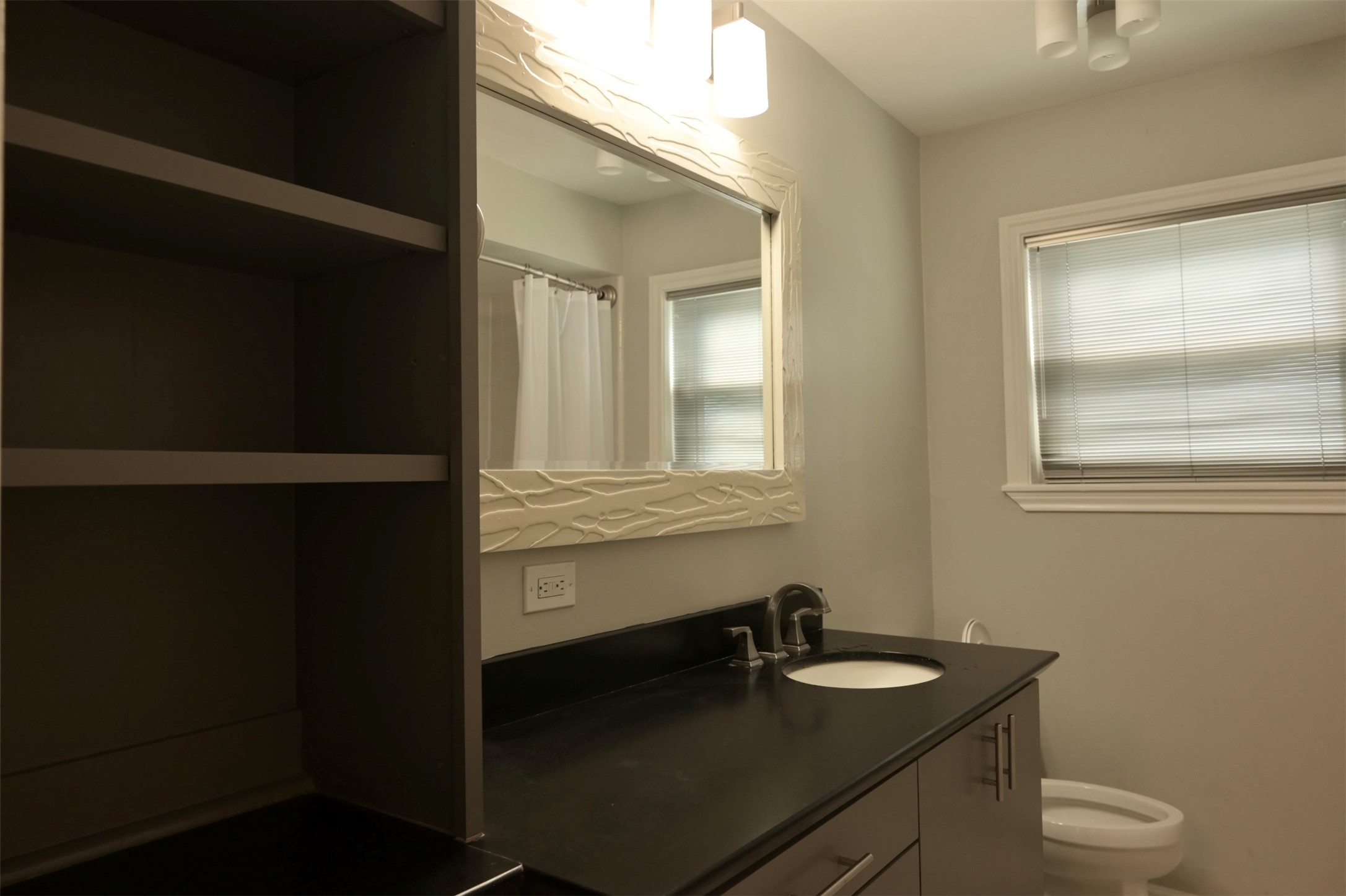 9810 Cliffwood Drive Property Photo 17