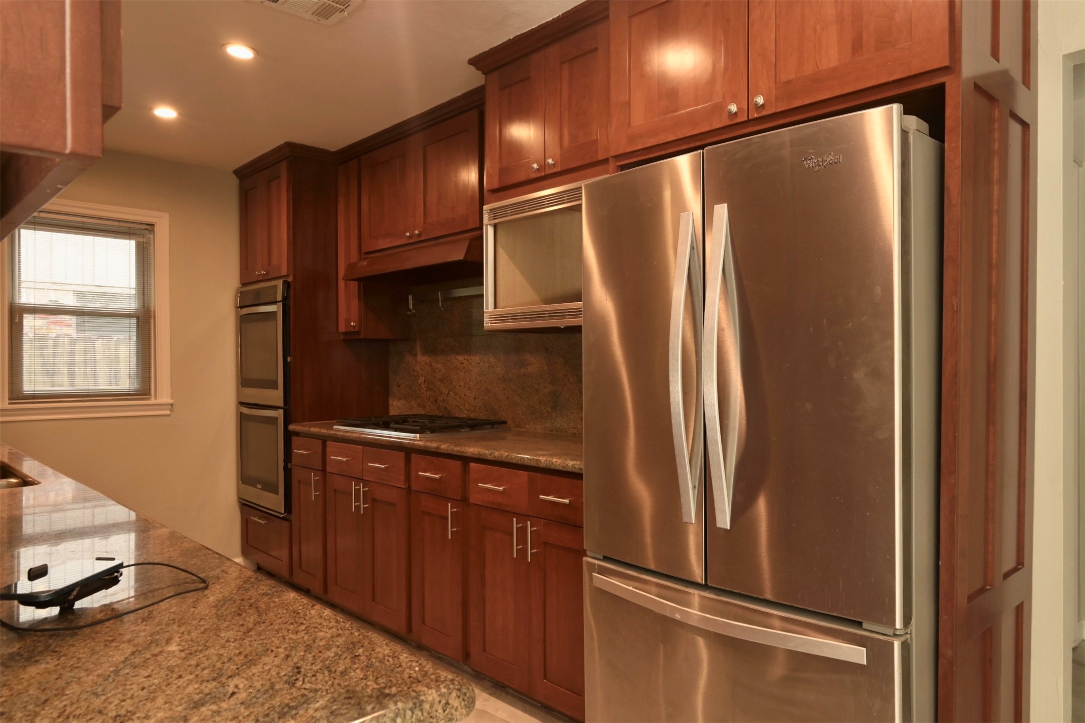 9810 Cliffwood Drive Property Photo 23