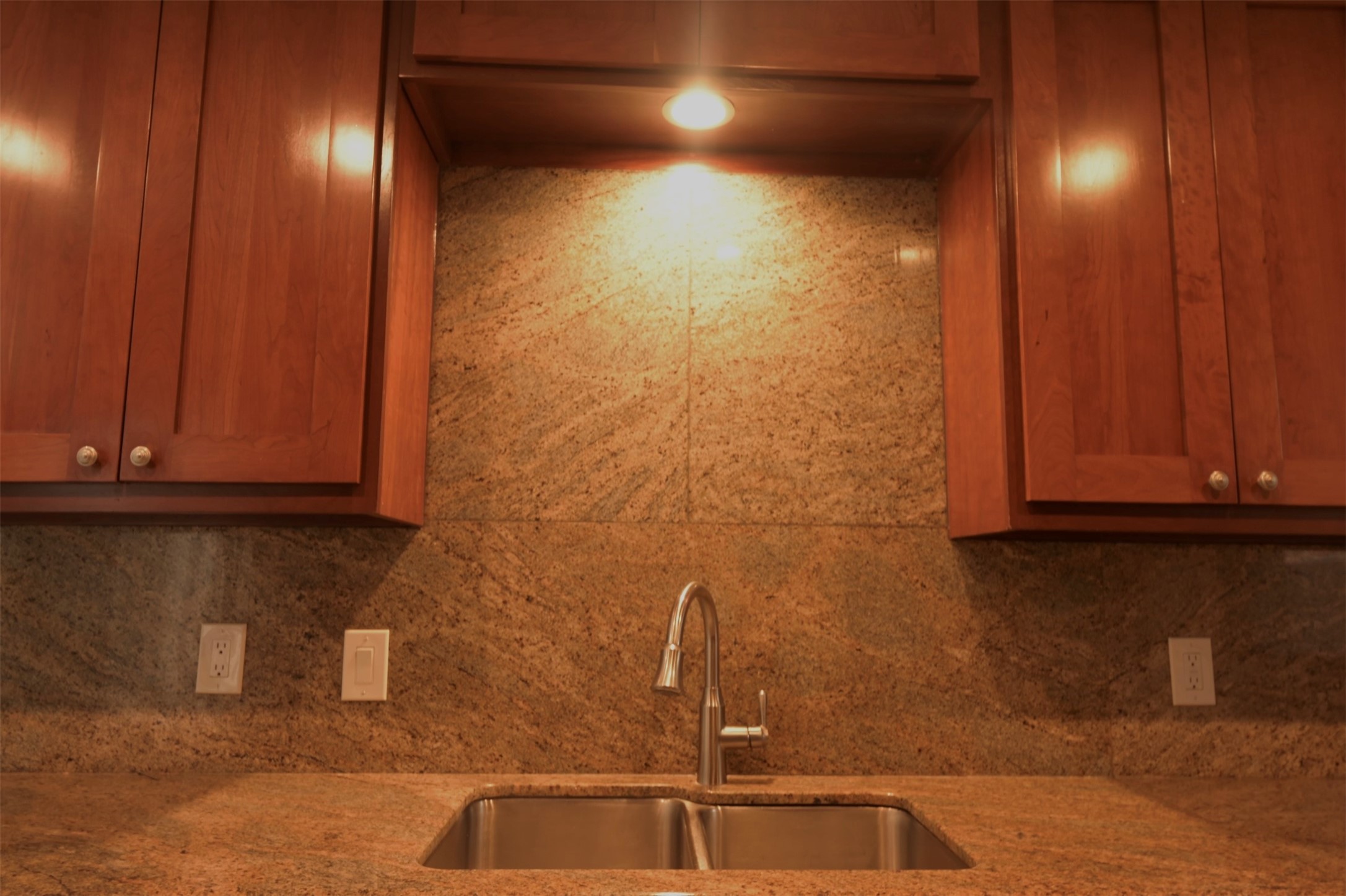 9810 Cliffwood Drive Property Photo 26