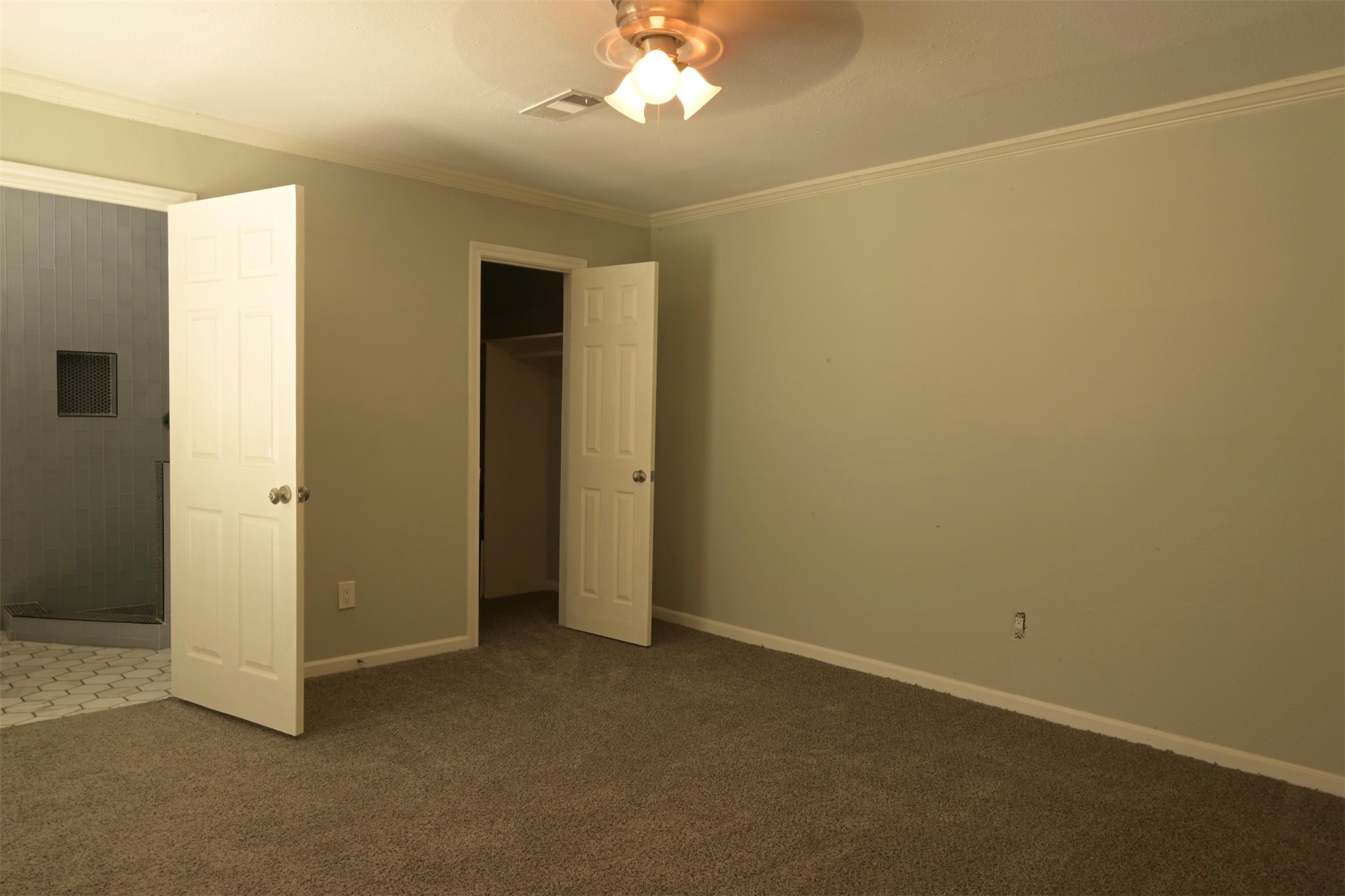 9810 Cliffwood Drive Property Photo 31