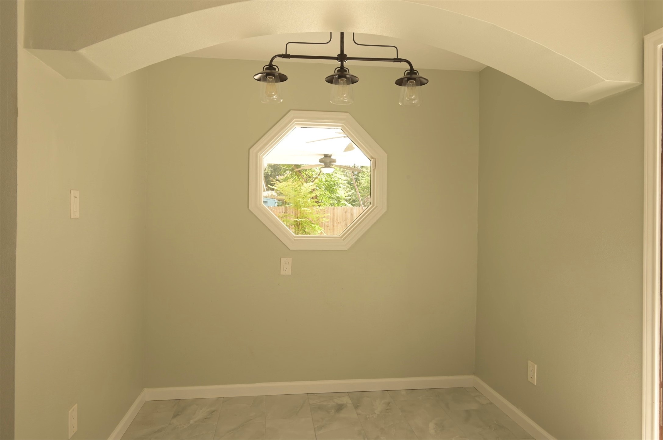 9810 Cliffwood Drive Property Photo 38