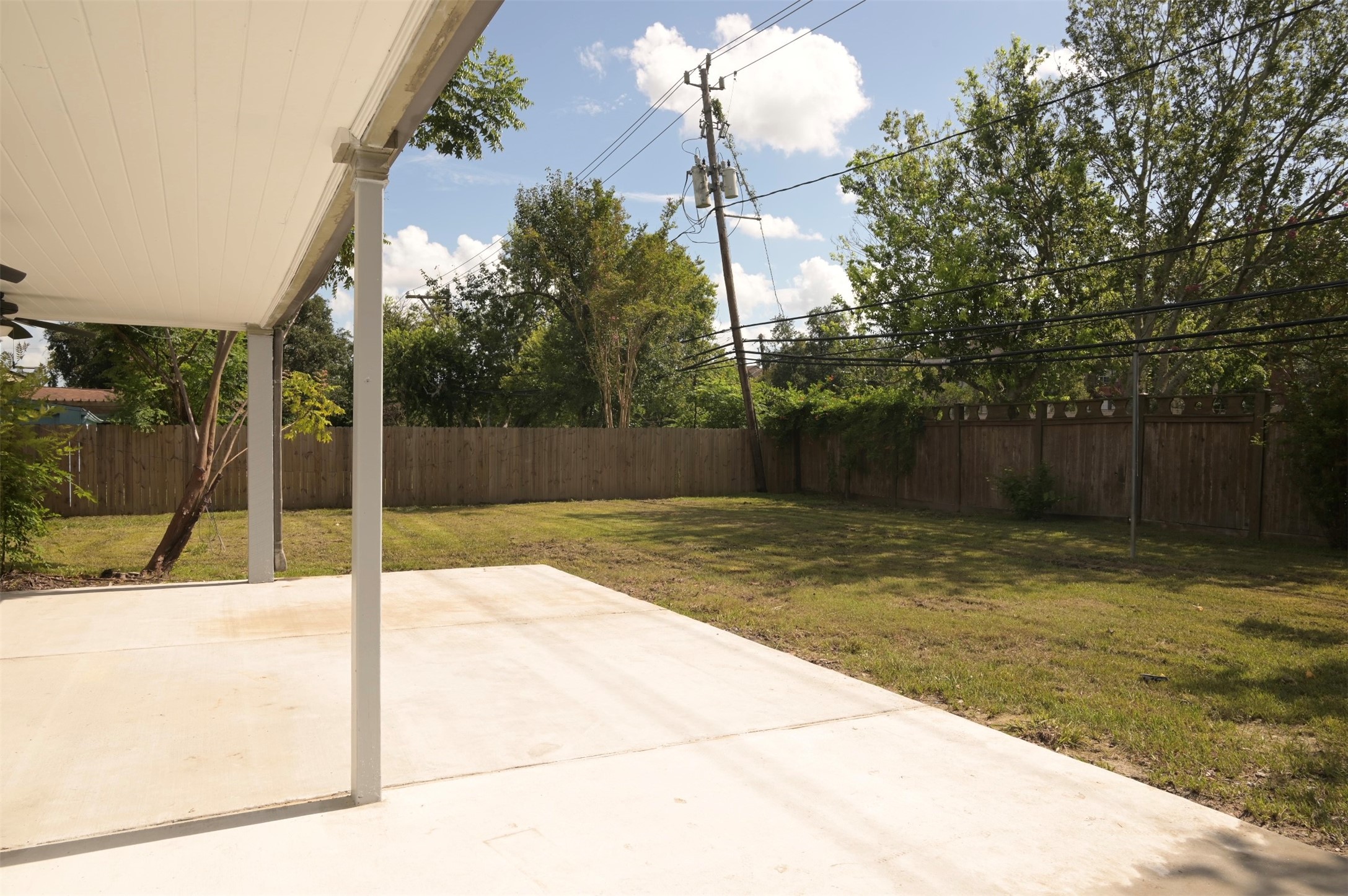 9810 Cliffwood Drive Property Photo 39