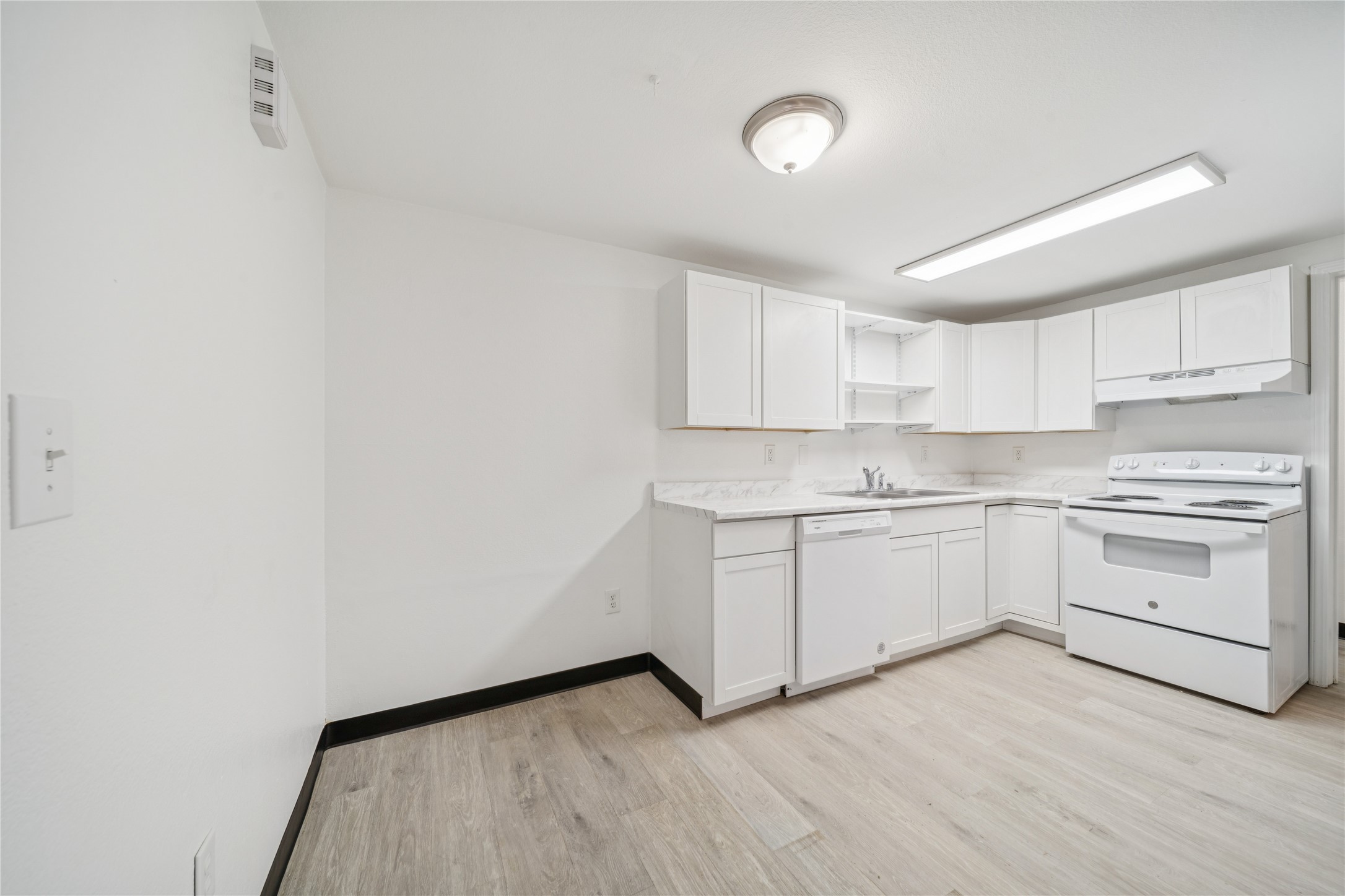 12332 End Street Property Photo 41