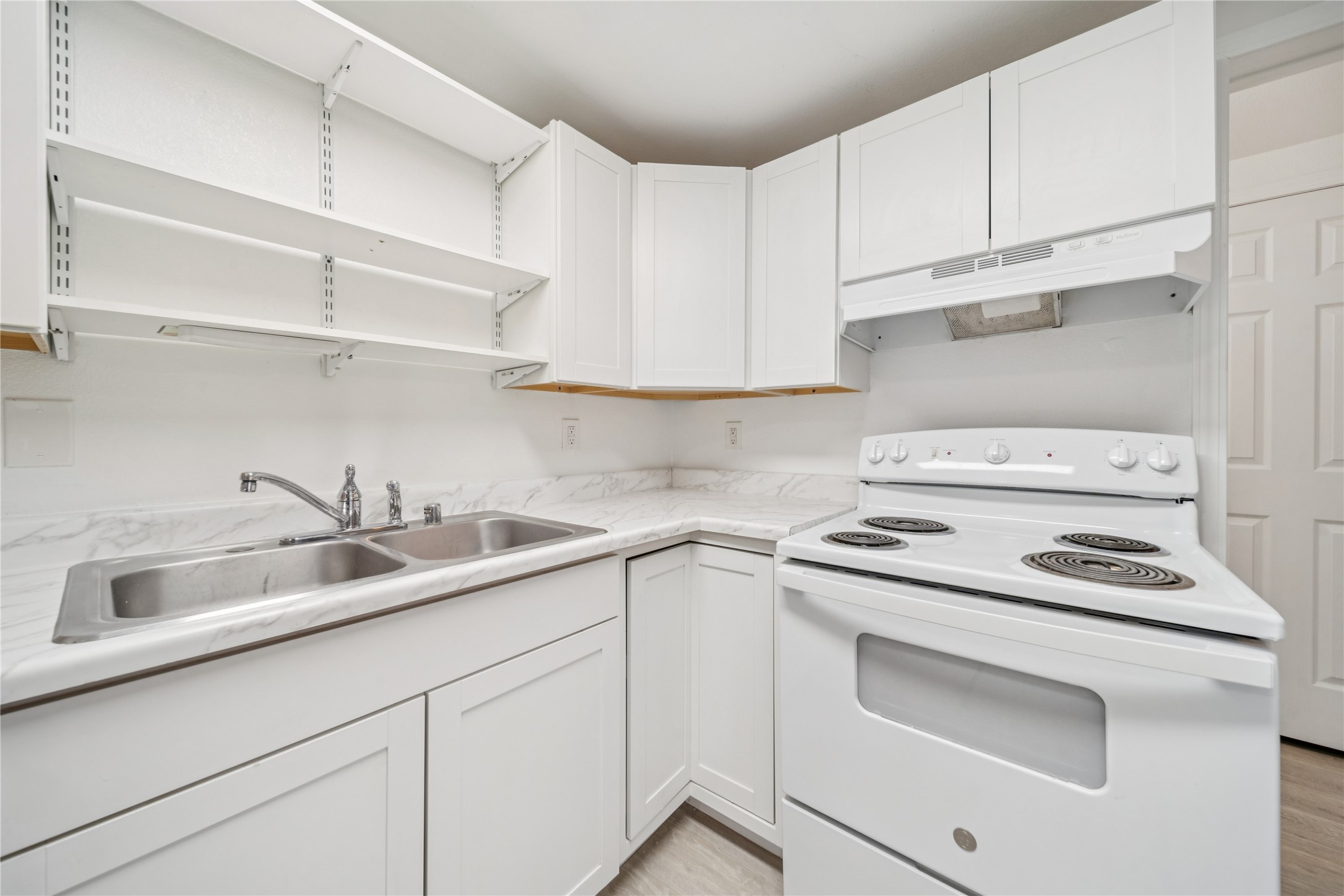 12332 End Street Property Photo 44