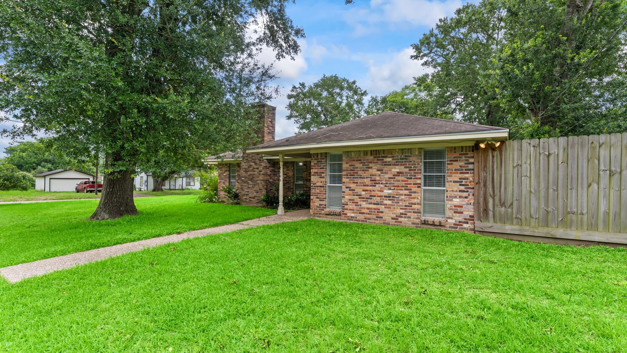 2103 Taylor Street Property Photo 38