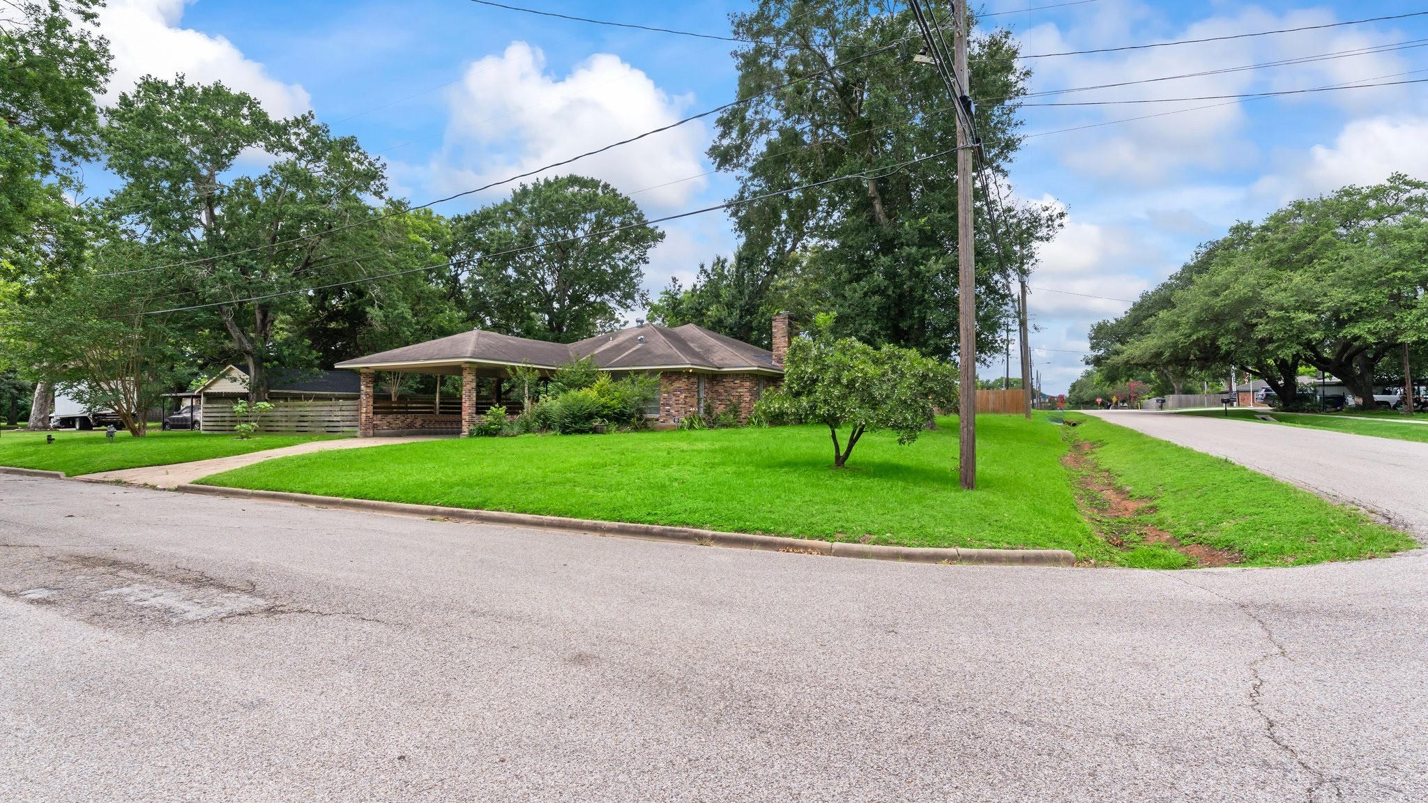 2103 Taylor Street Property Photo 43
