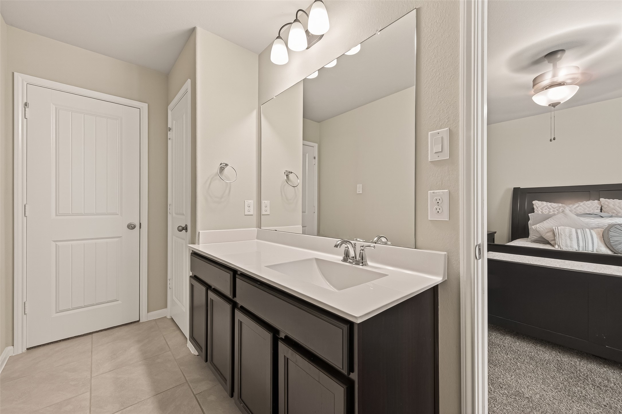 5627 Pleasant Falls Drive Property Photo 29