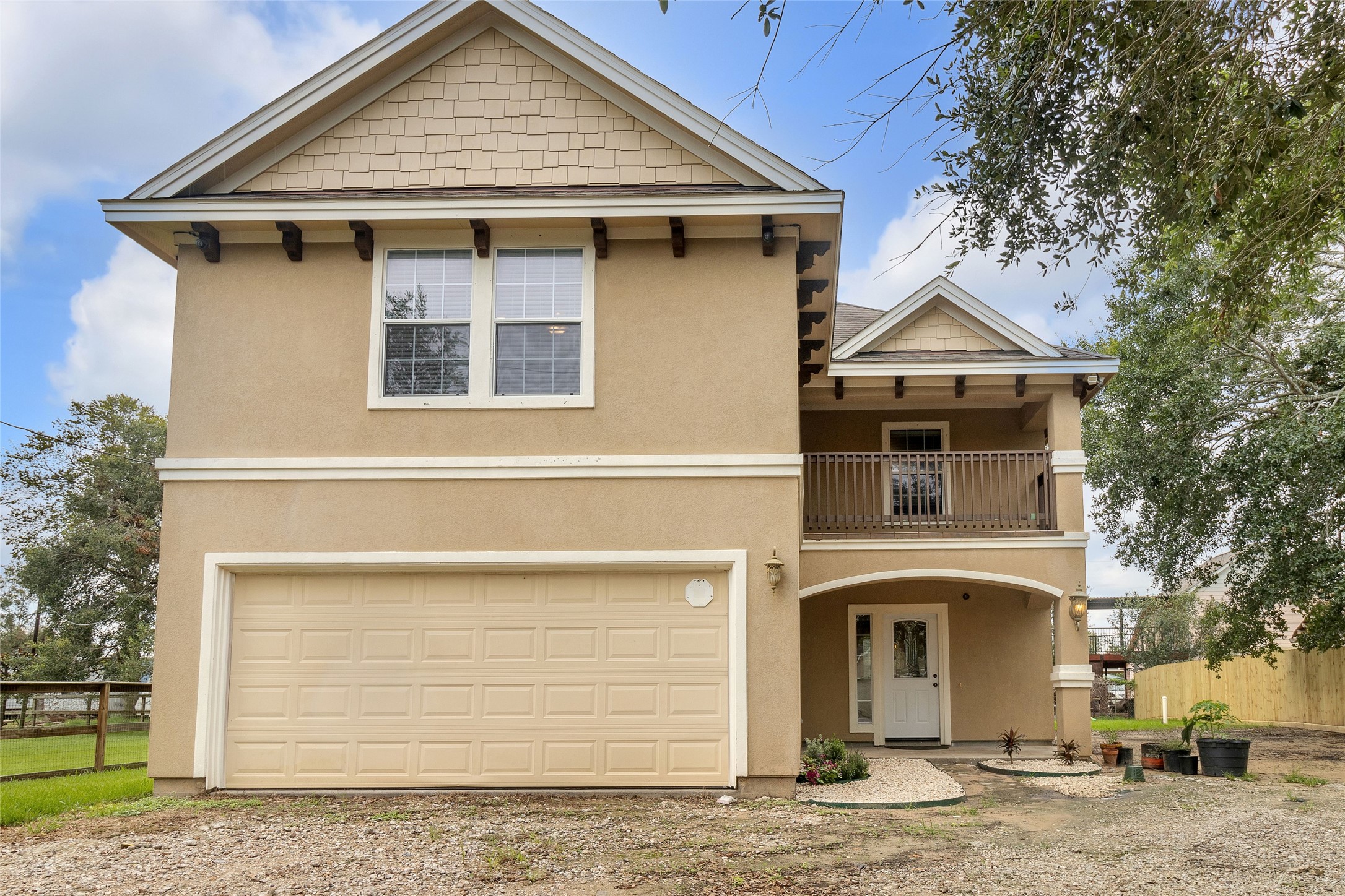 523 Walnut Avenue Property Photo 1