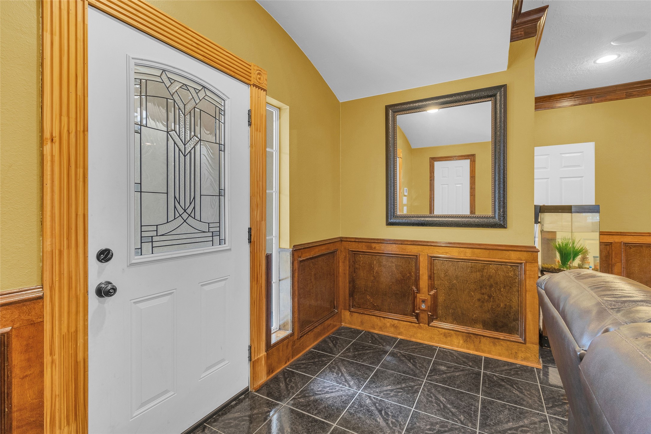 523 Walnut Avenue Property Photo 5