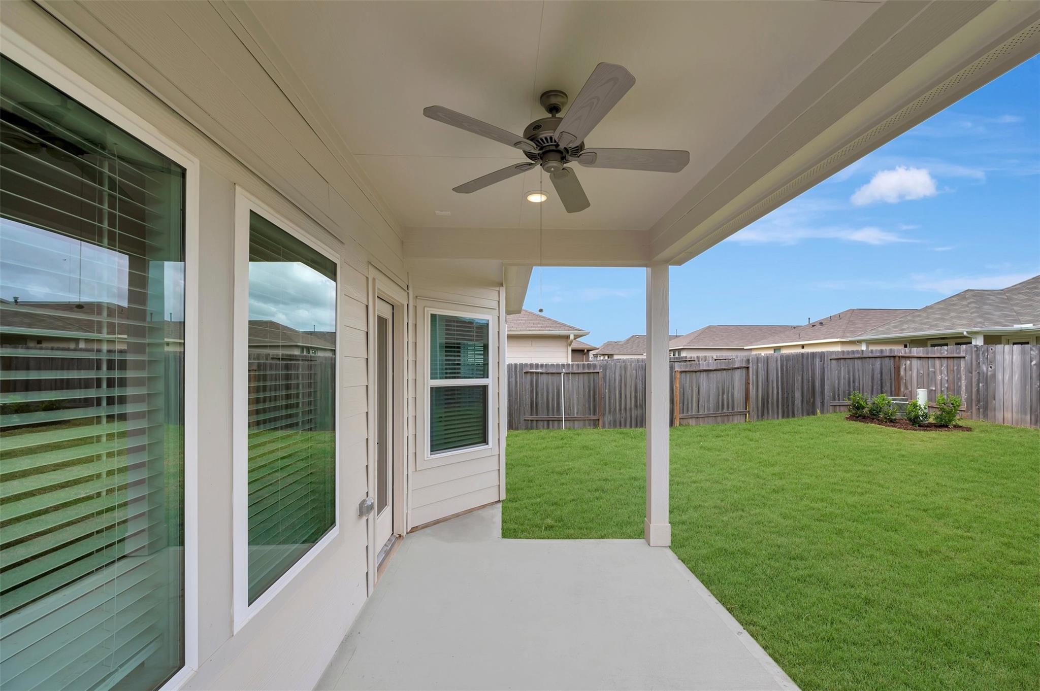 755 Hackberry Branch Court, Magnolia Tx 77354 Property Photo 6