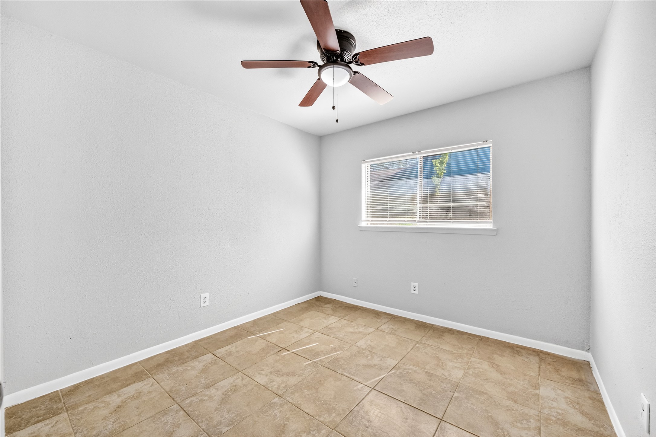 7026 Hedgewood Street Property Photo 15