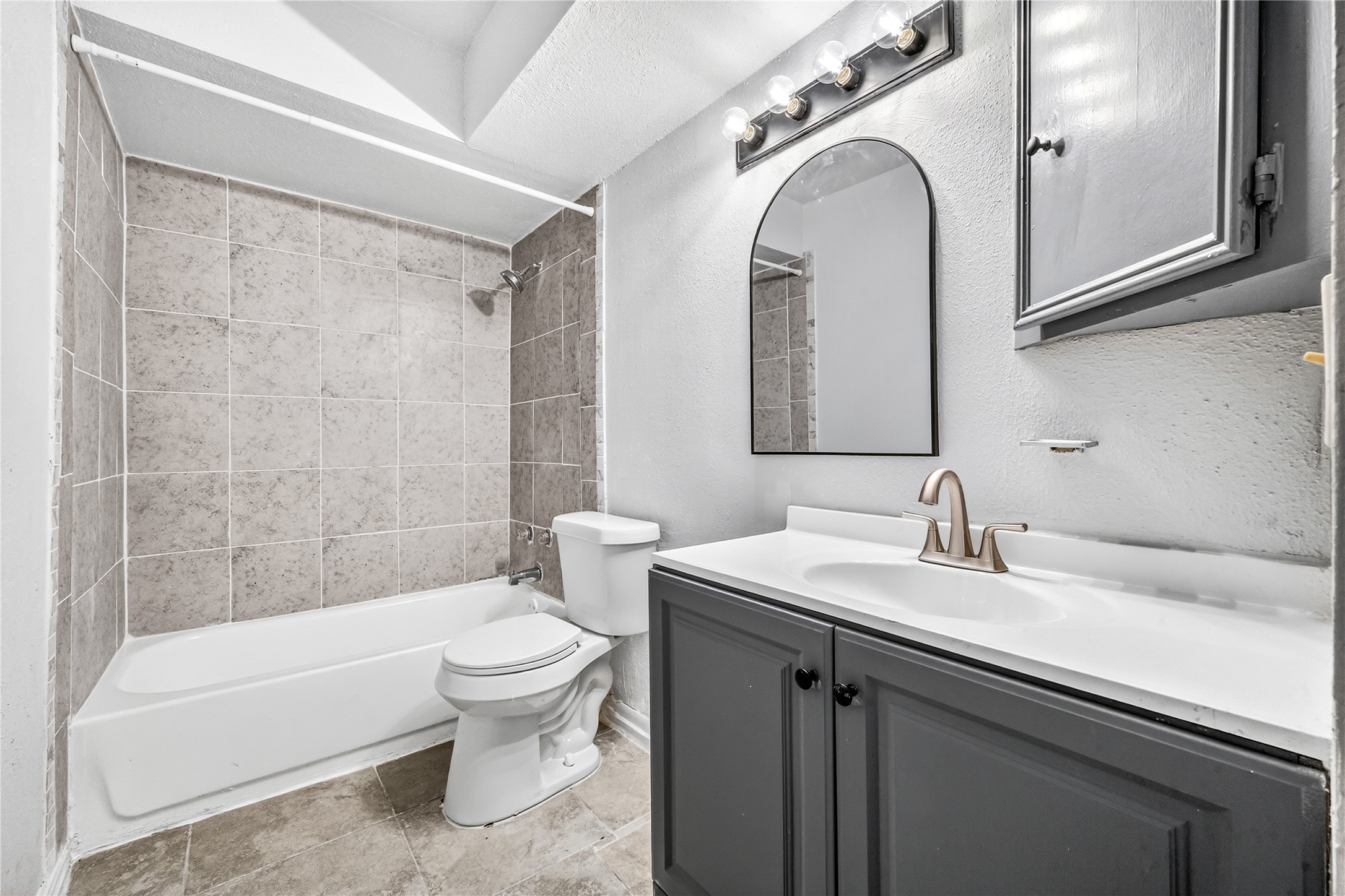 7026 Hedgewood Street Property Photo 21