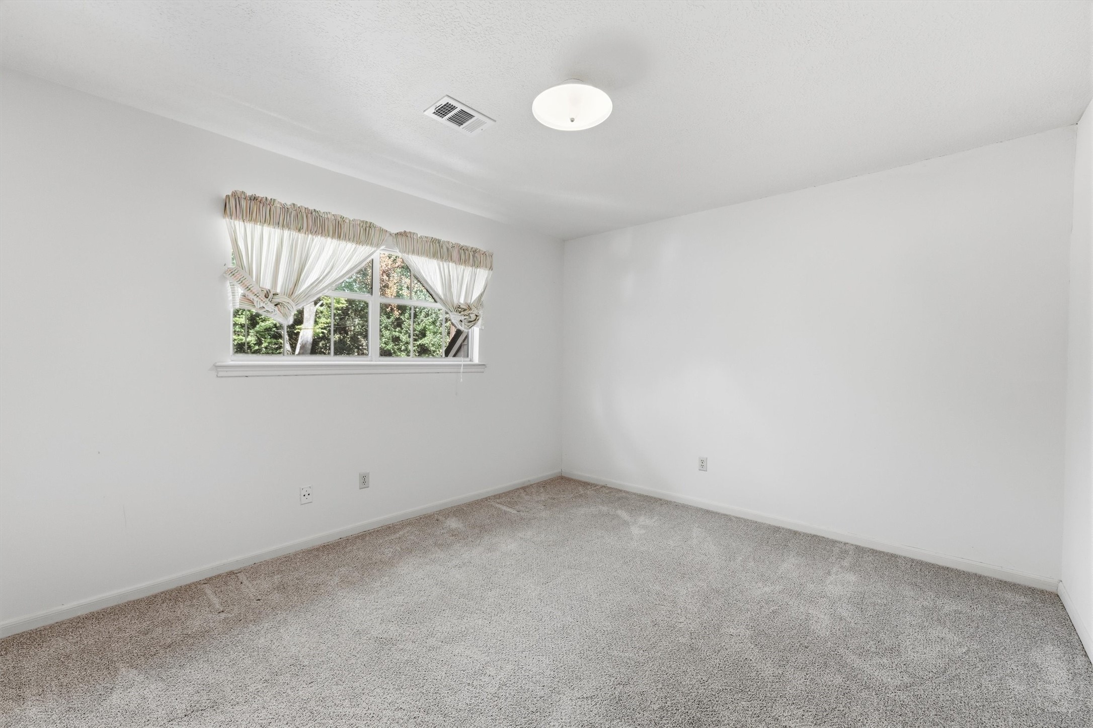 16631 Wimbledon Forest Drive Property Photo 35
