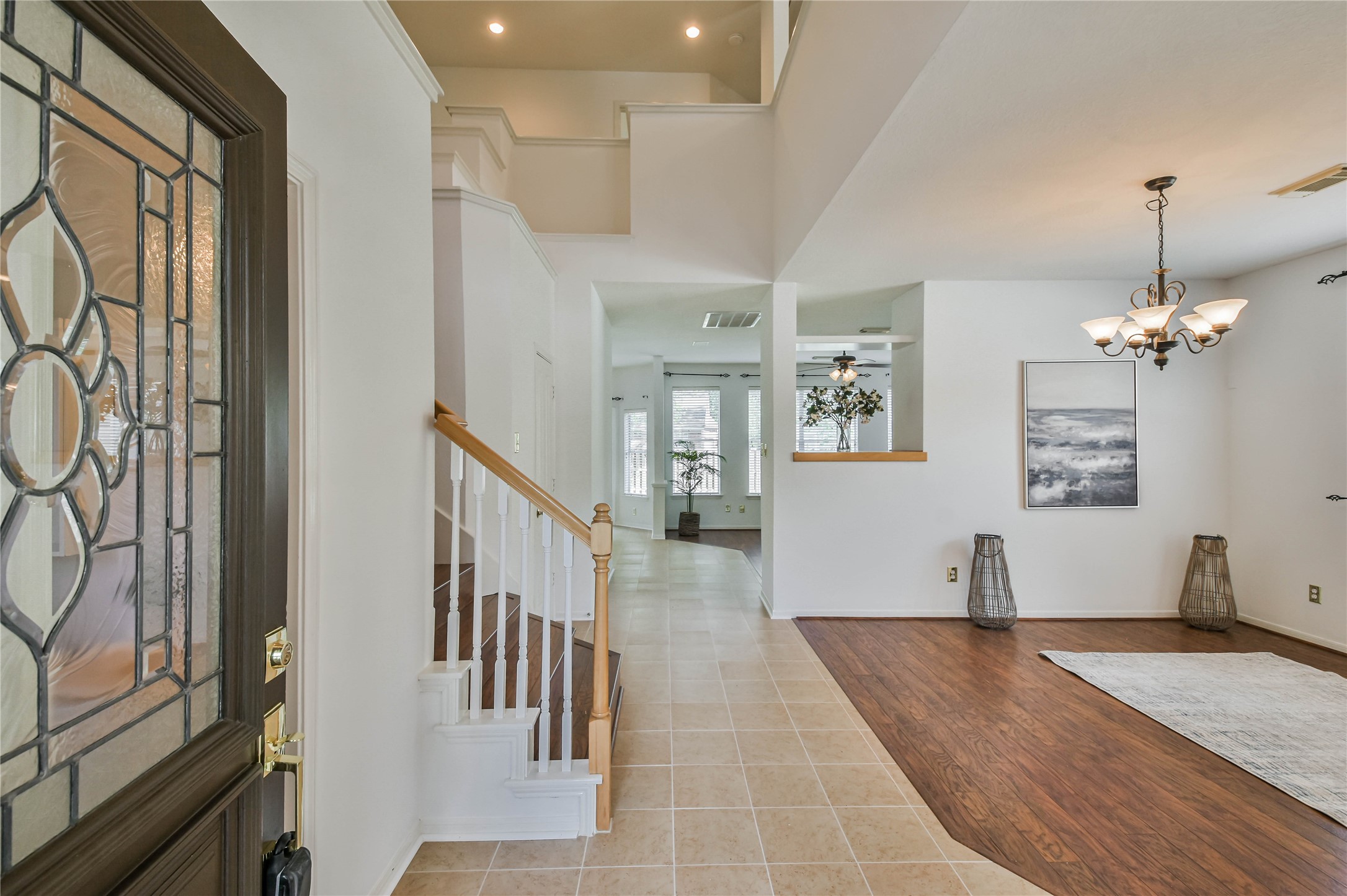 2 Willow Point Place Property Photo 6