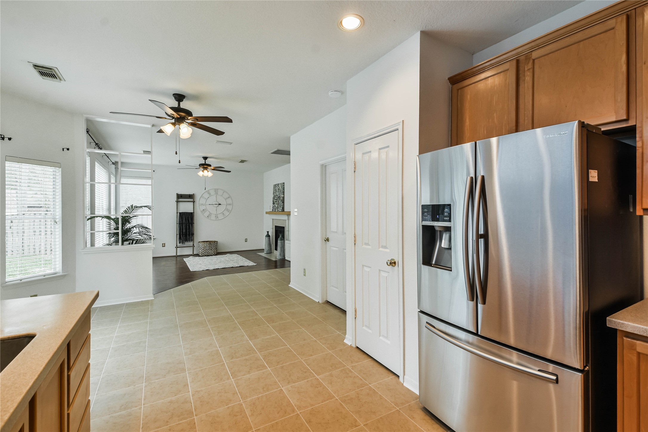 2 Willow Point Place Property Photo 14
