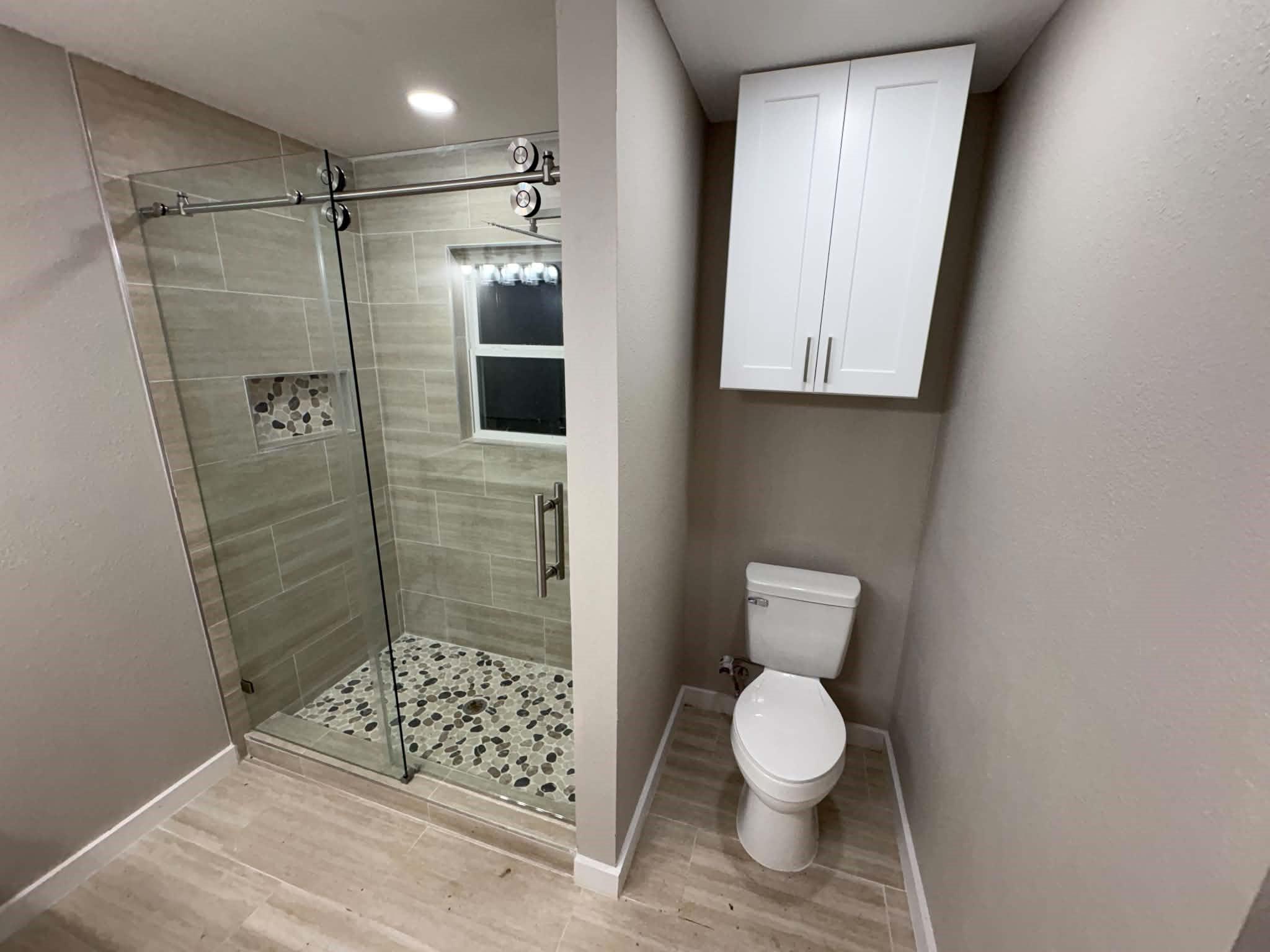 462 Avenue B Property Photo 7