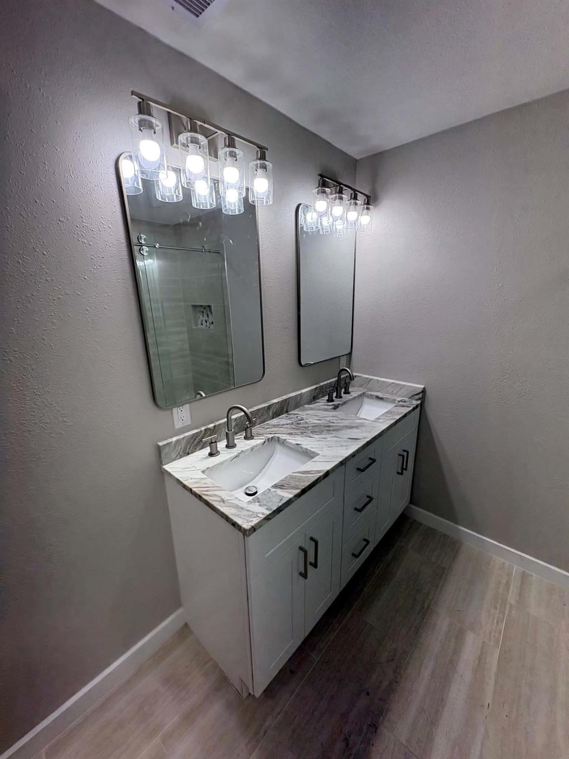 462 Avenue B Property Photo 14