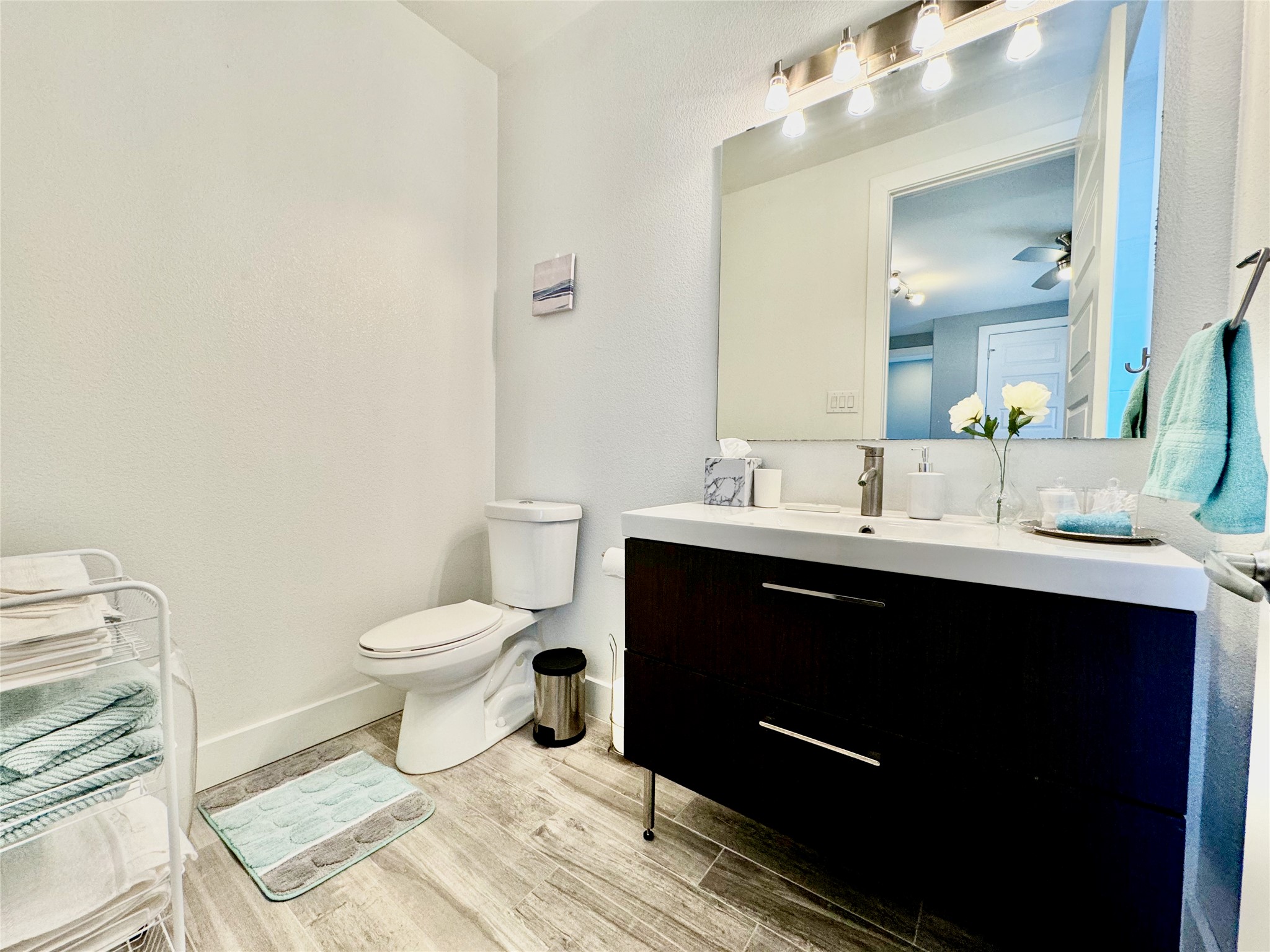 1914 Blodgett Street C Property Photo 28
