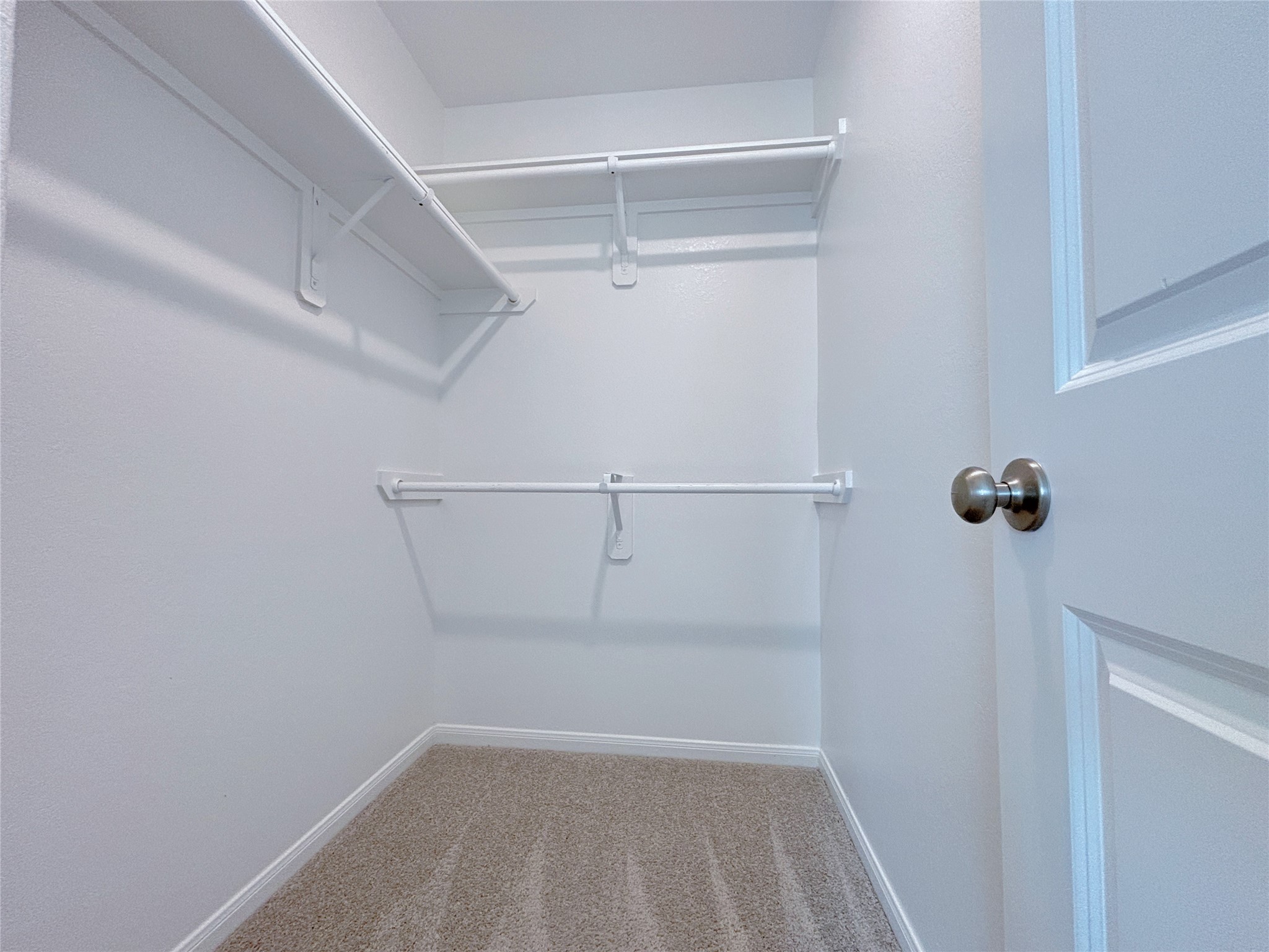 6034 Prince Place Drive Property Photo 10