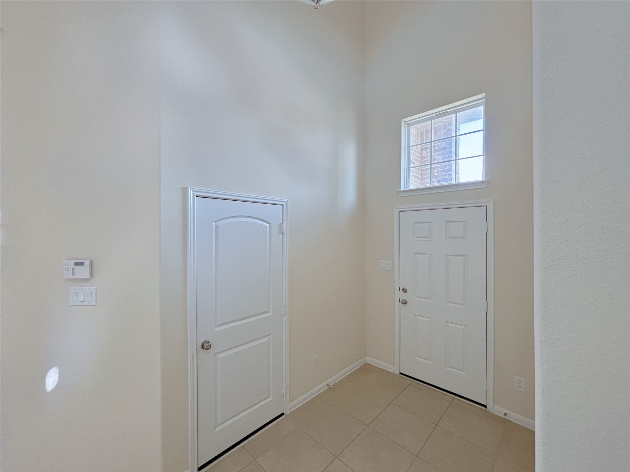 6034 Prince Place Drive Property Photo 14