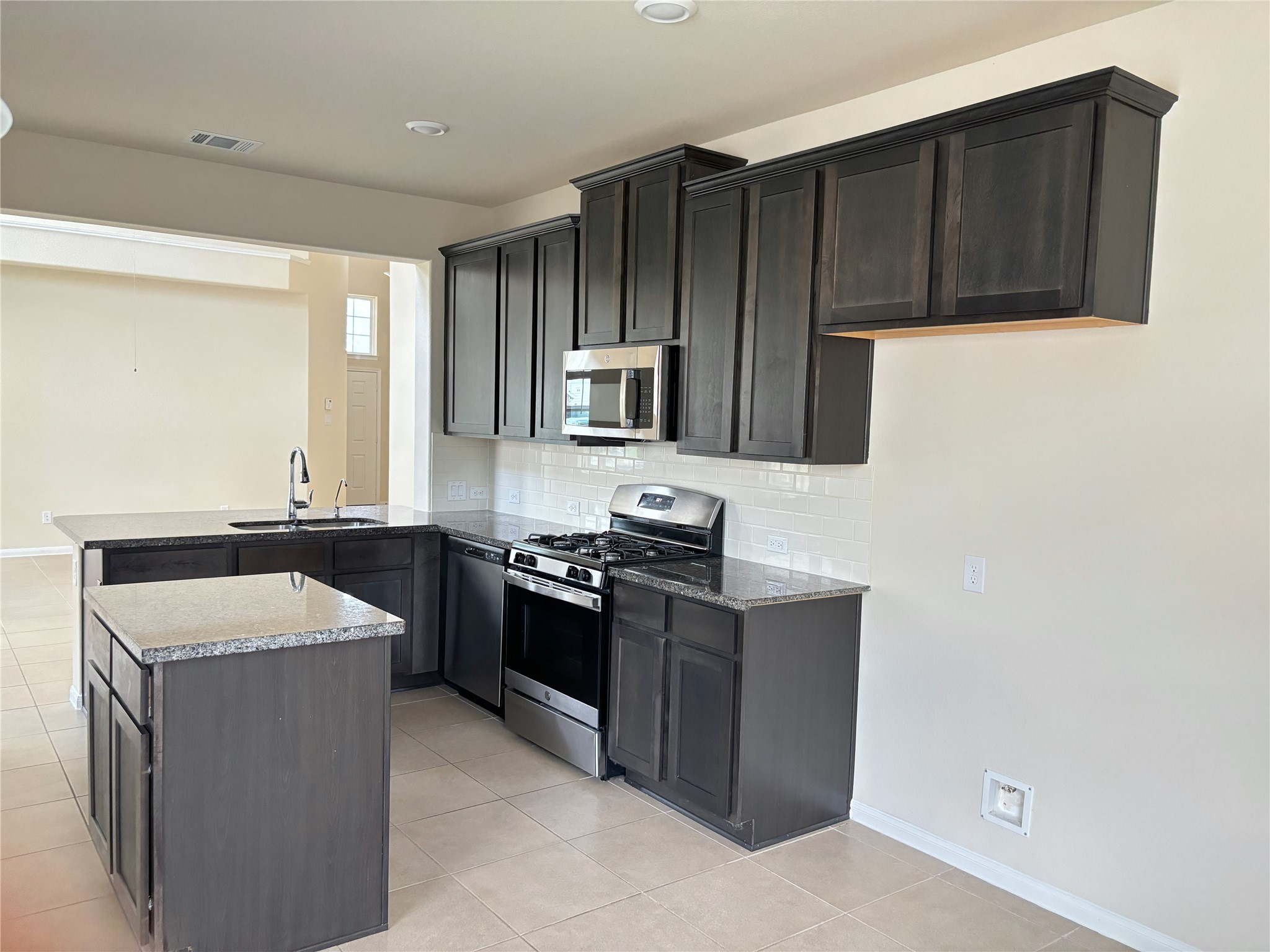 6034 Prince Place Drive Property Photo 17