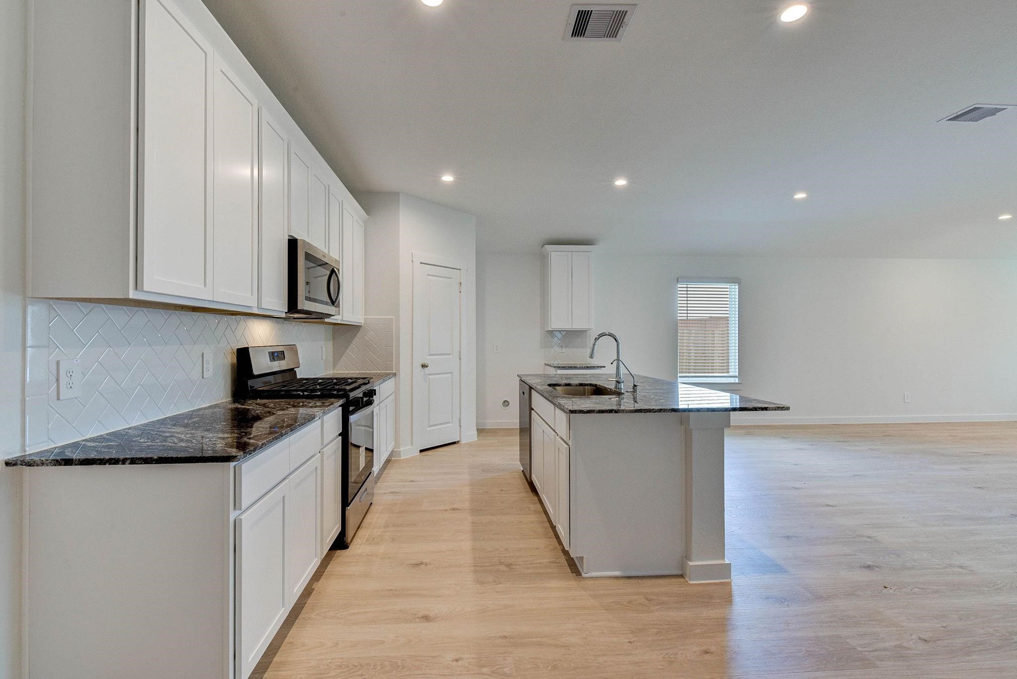 7802 Bel Fiore Drive Property Photo 12