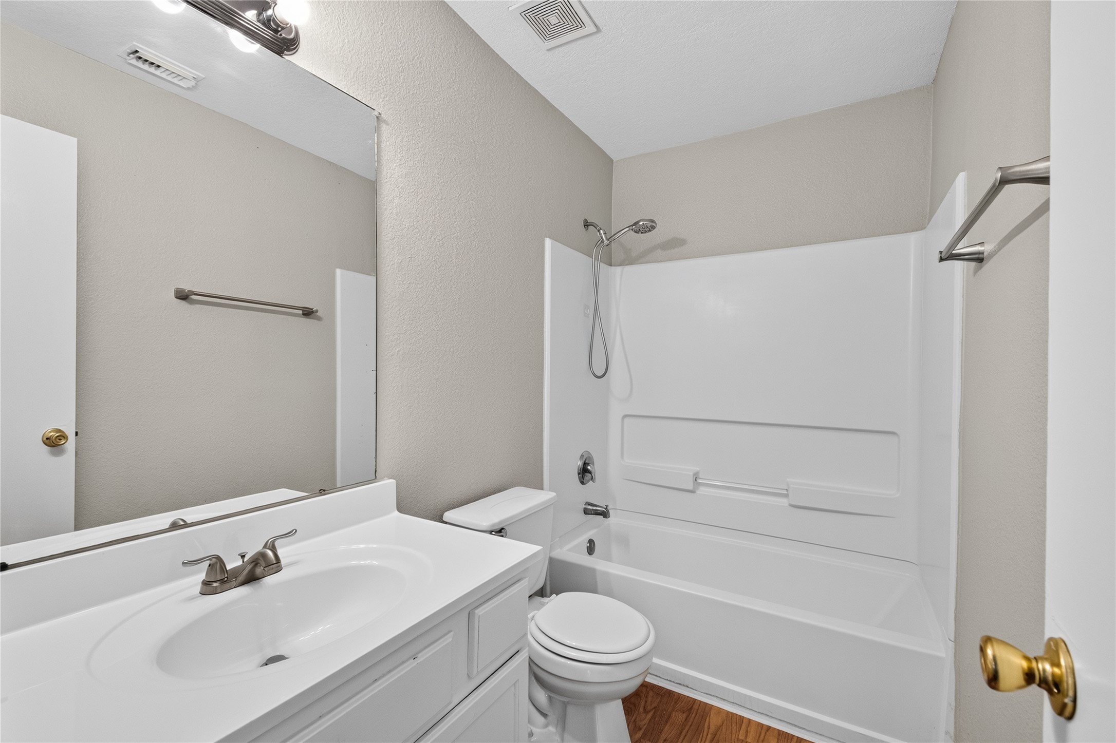 19547 Fletcher Way Drive Property Photo 21