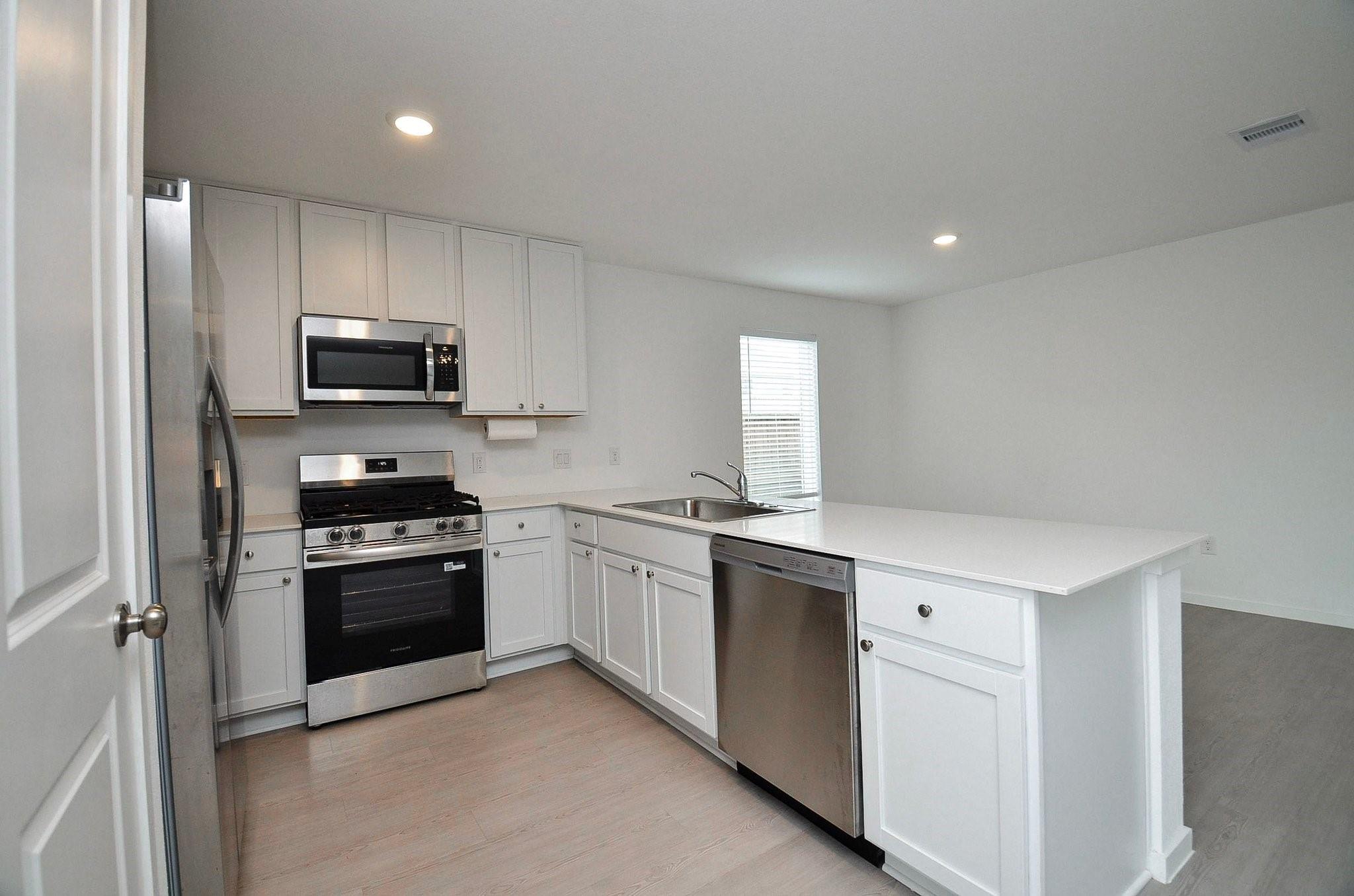 6839 Lantana Leaf Lane Property Photo 8
