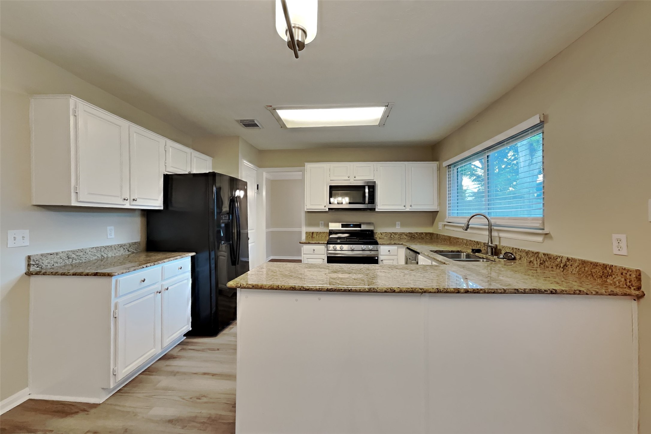 3407 Fort Richmond Drive Property Photo 6